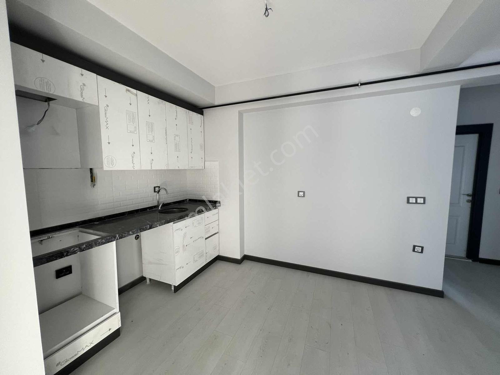 Mükemmel Konum'da Kaçırılmaz Fırsat Çok Geniş Lüks Satılık 1+1 — fotoğraf 12