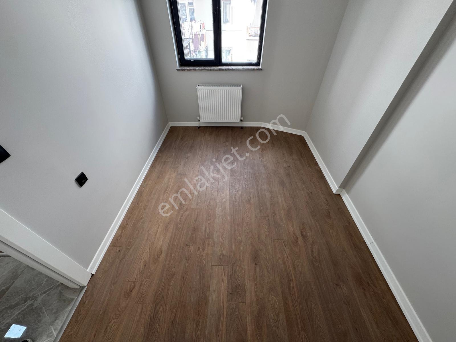 Malazgirt Mah.3+1 Asansörlü Ara Katta Sıfır Ön Cephe Daire — fotoğraf 15