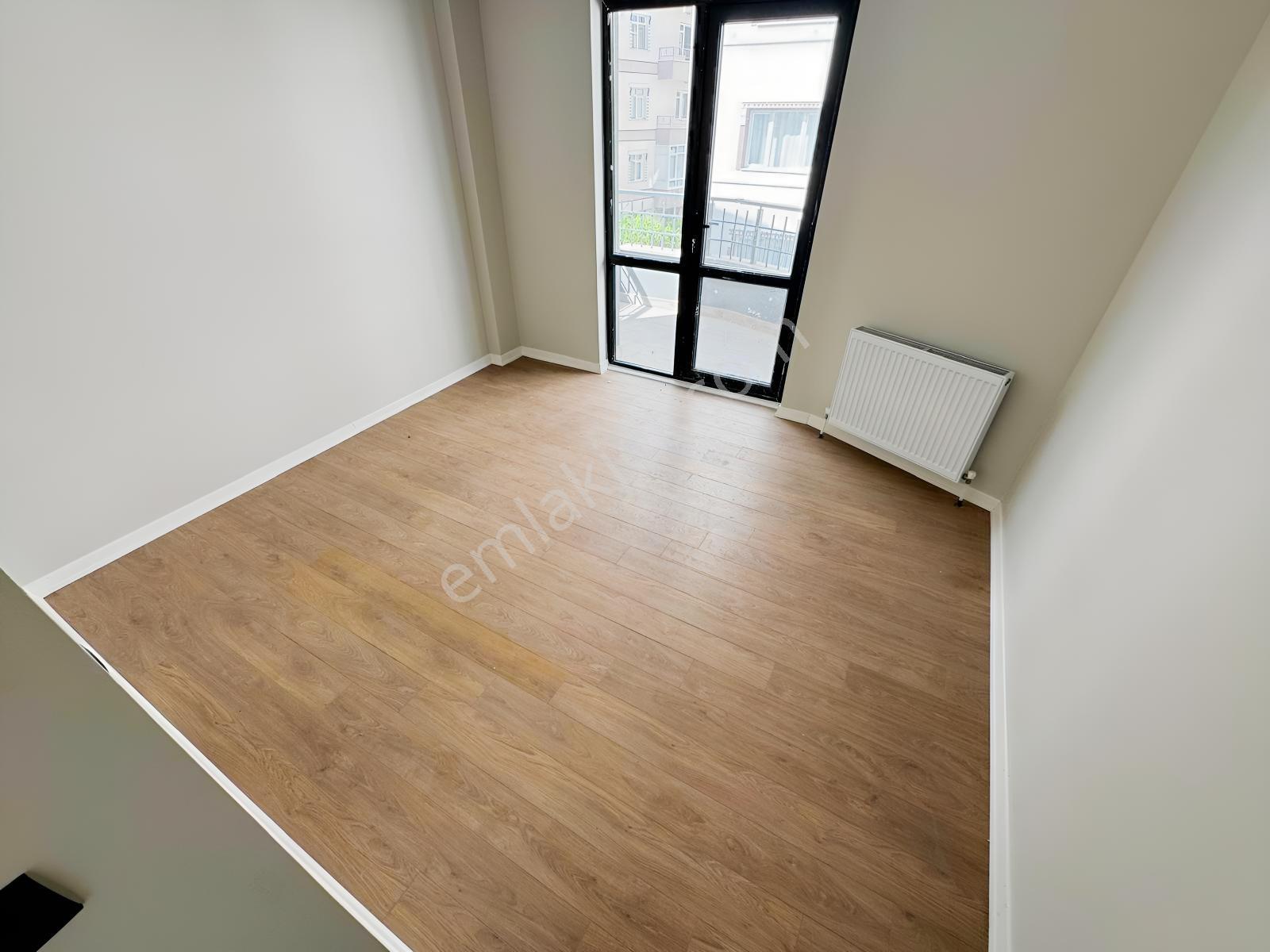Malazgirt Mah.3+1 Asansörlü Ara Katta Sıfır Ön Cephe Daire — fotoğraf 17