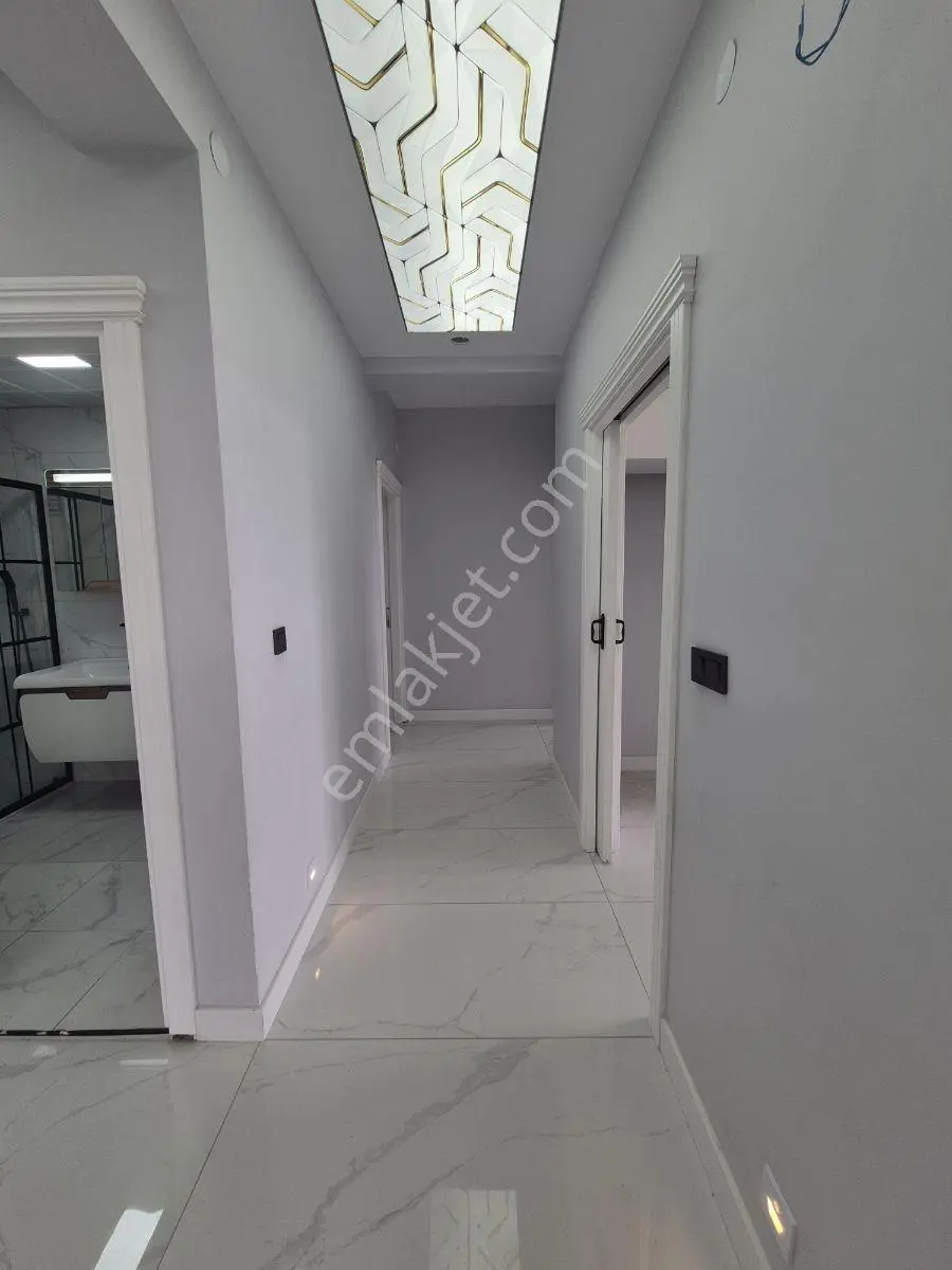 Kelebek Çayırında Satılık 3+1 Ferah Daire — fotoğraf 3