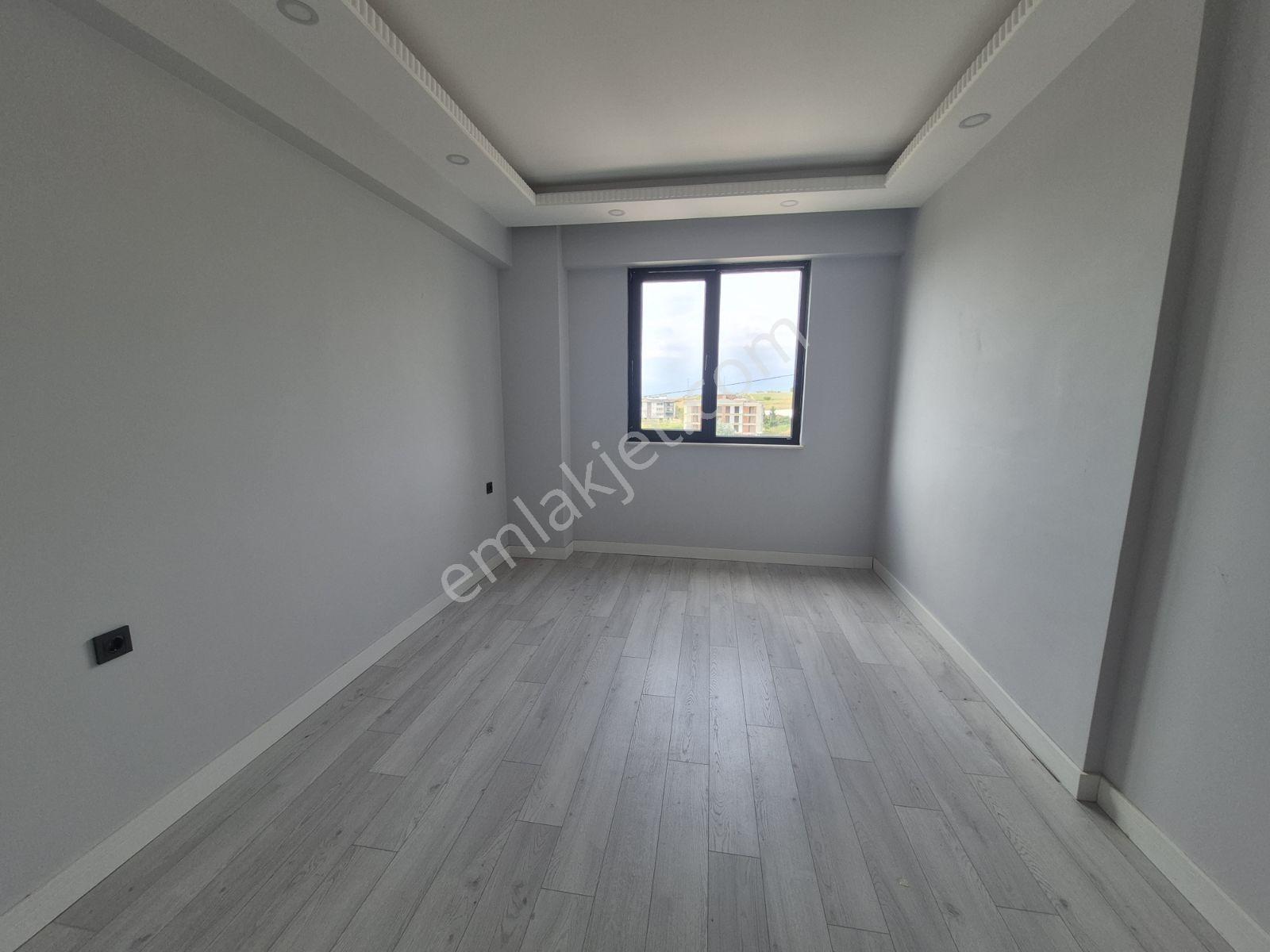 Kelebek Çayırında Satılık 3+1 Ferah Daire — fotoğraf 10