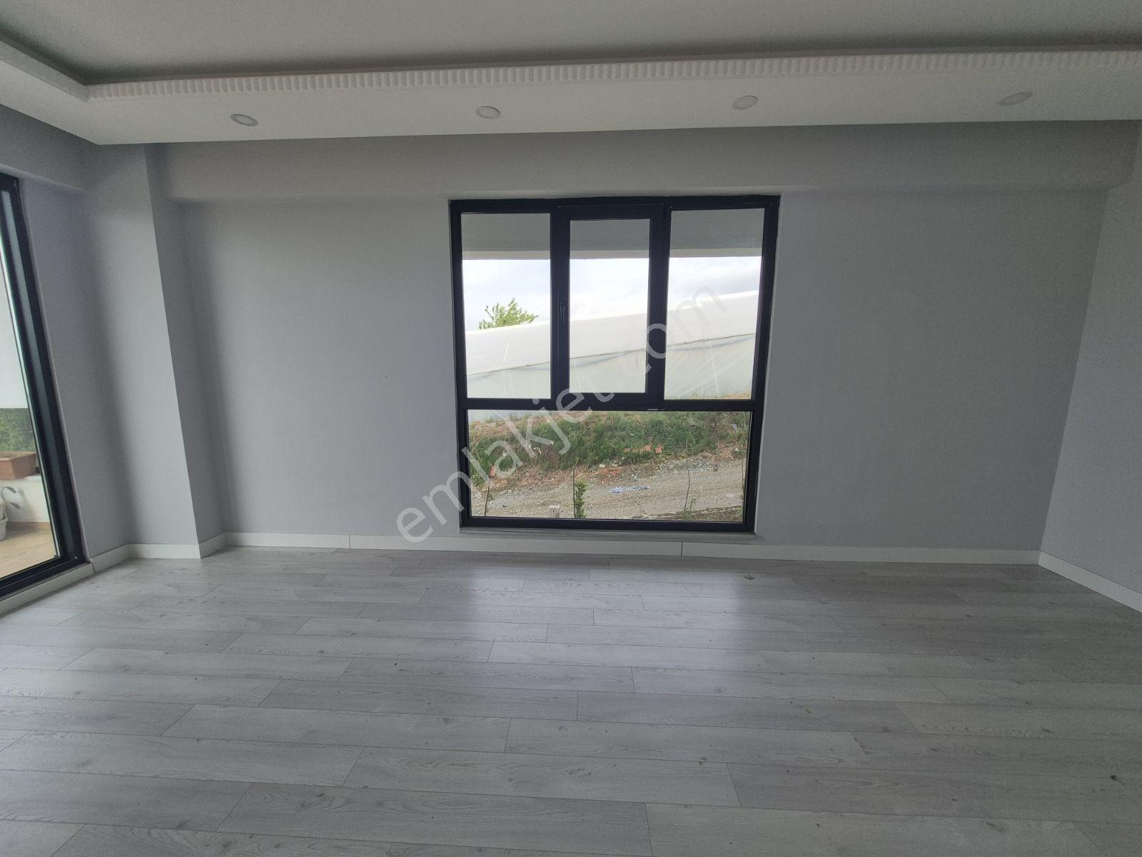 Kelebek Çayırında Satılık 3+1 Ferah Daire — fotoğraf 12