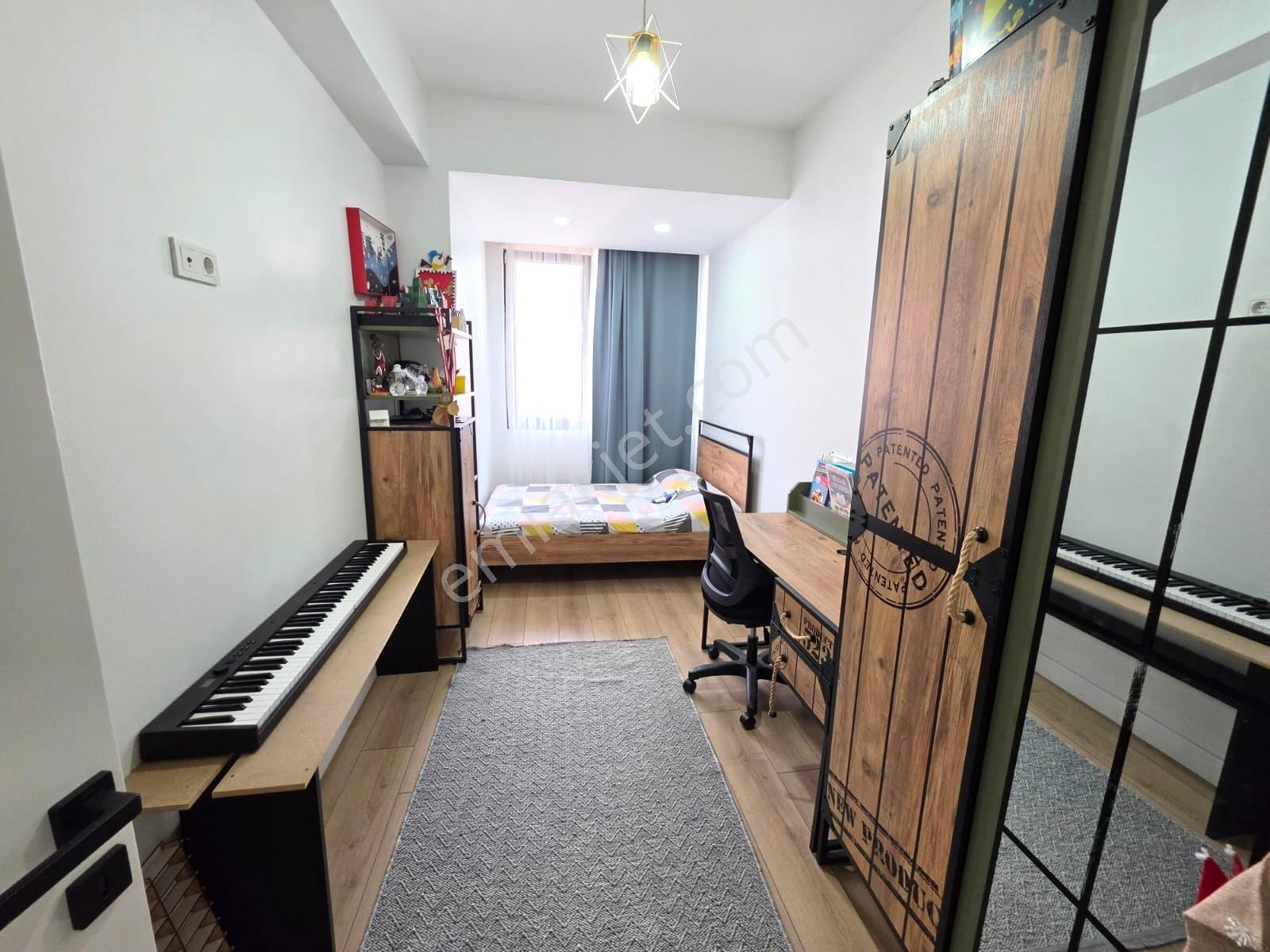 Tuzla Marinaya Yakın Ayışığı Sitesinde Satılık 3+1 Fırsat Daire — fotoğraf 25