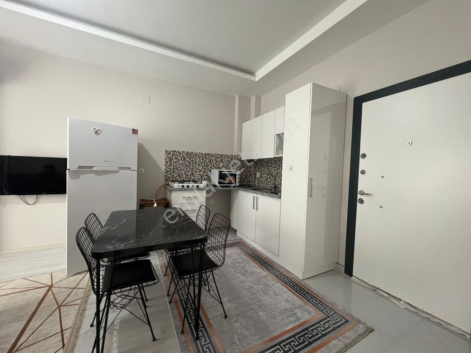 Kulepark~Farkıyla~8 Katlı~Çatalan~Caddesi~1+1~Sıfır~Lüks~Eşyalı