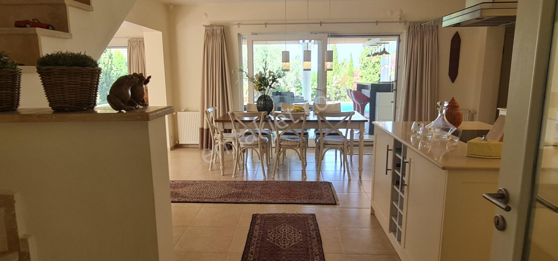 Kuşadası Satılık Yaylaköyde Tek Müstakil Villal — fotoğraf 14