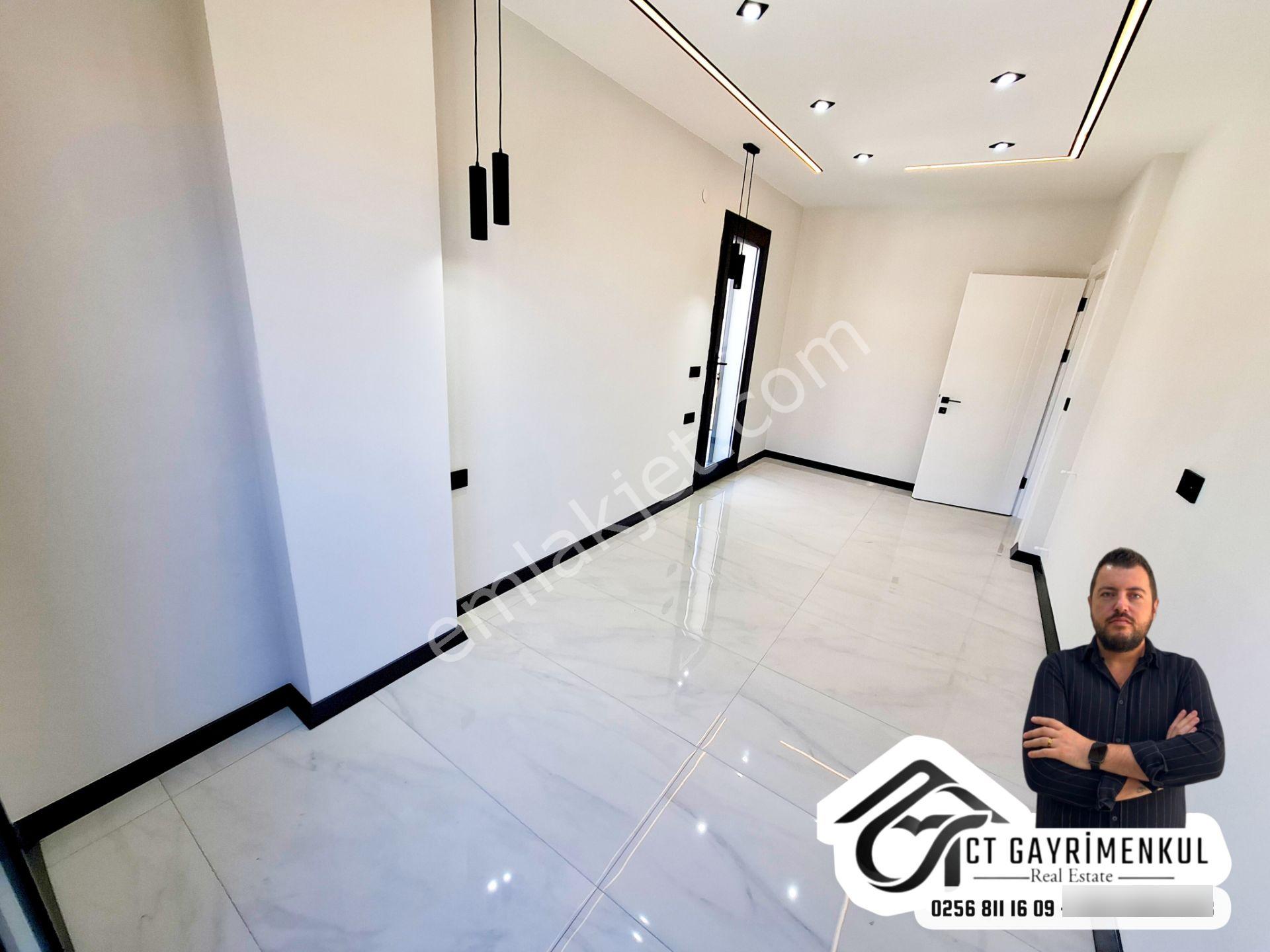 Didim'de Satılık 3+1 Müstakil Bahçeli Havuzlu Sıfır Ultra Lüks Deniz Manzaralı Özel Girişli Villa ! — fotoğraf 24