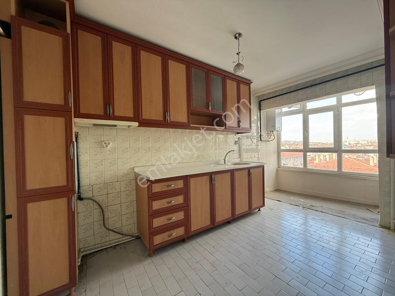 Etlik Cad. Üzeri 3+1 Asansörlü Bağımsız Ank. Manzaralı 130m2 — fotoğraf 16