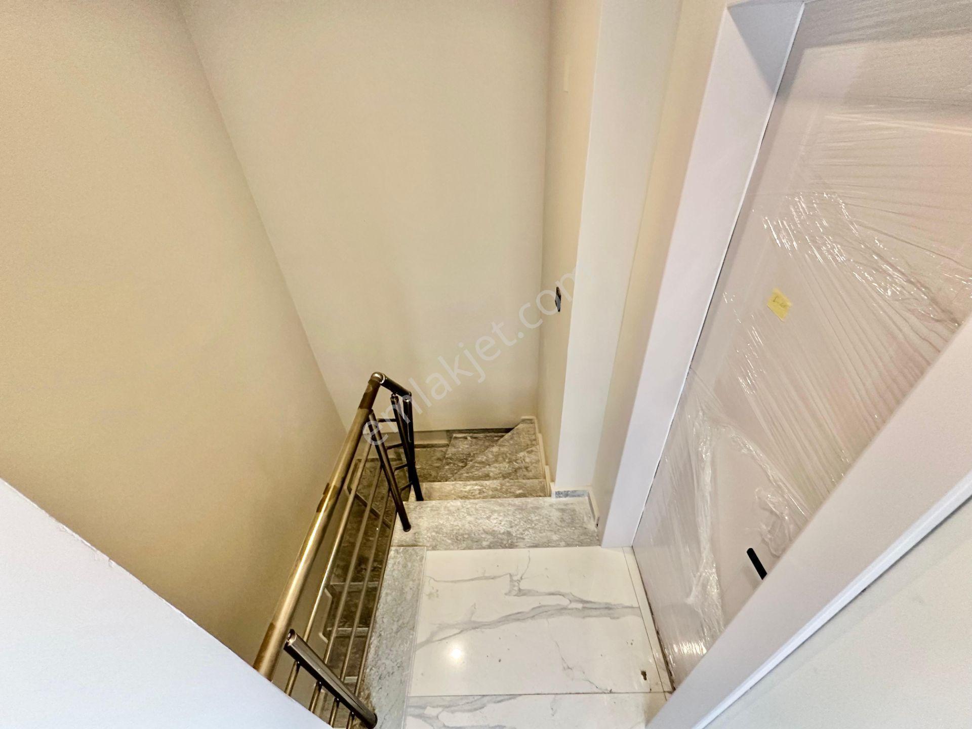 ꧁ay Emlaktan꧂akçay Da Yüksek Kredili Kapalı Otoparklı Satılık 2+1 Dubleks Daire — fotoğraf 21
