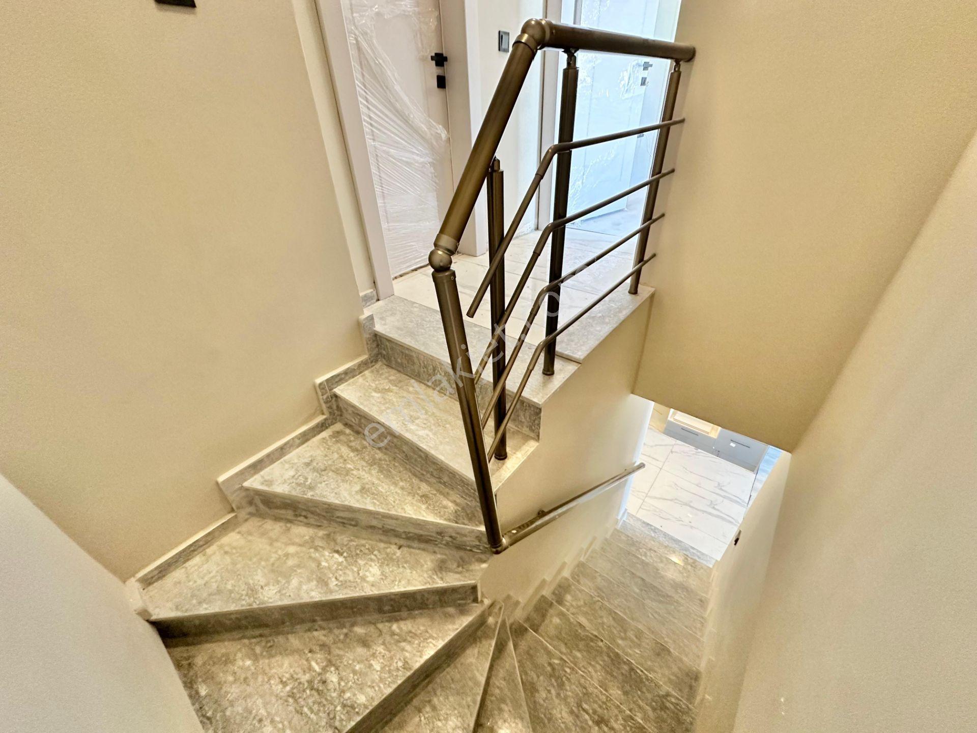 ꧁ay Emlaktan꧂akçay Da Yüksek Kredili Kapalı Otoparklı Satılık 2+1 Dubleks Daire — fotoğraf 22
