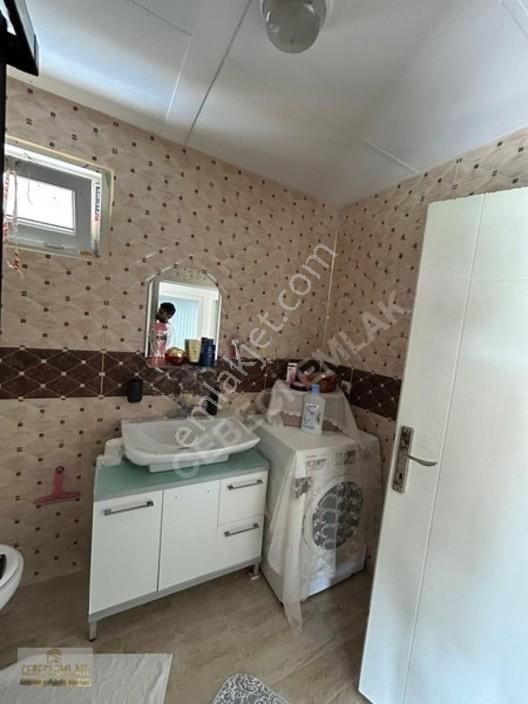 Cebeci Emlaktan Babalı Da Mustakil Bahçeli 2+1 Ev — fotoğraf 3