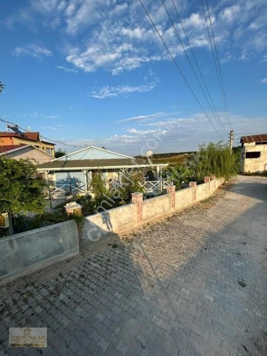 Cebeci Emlaktan Babalı Da Mustakil Bahçeli 2+1 Ev — fotoğraf 13