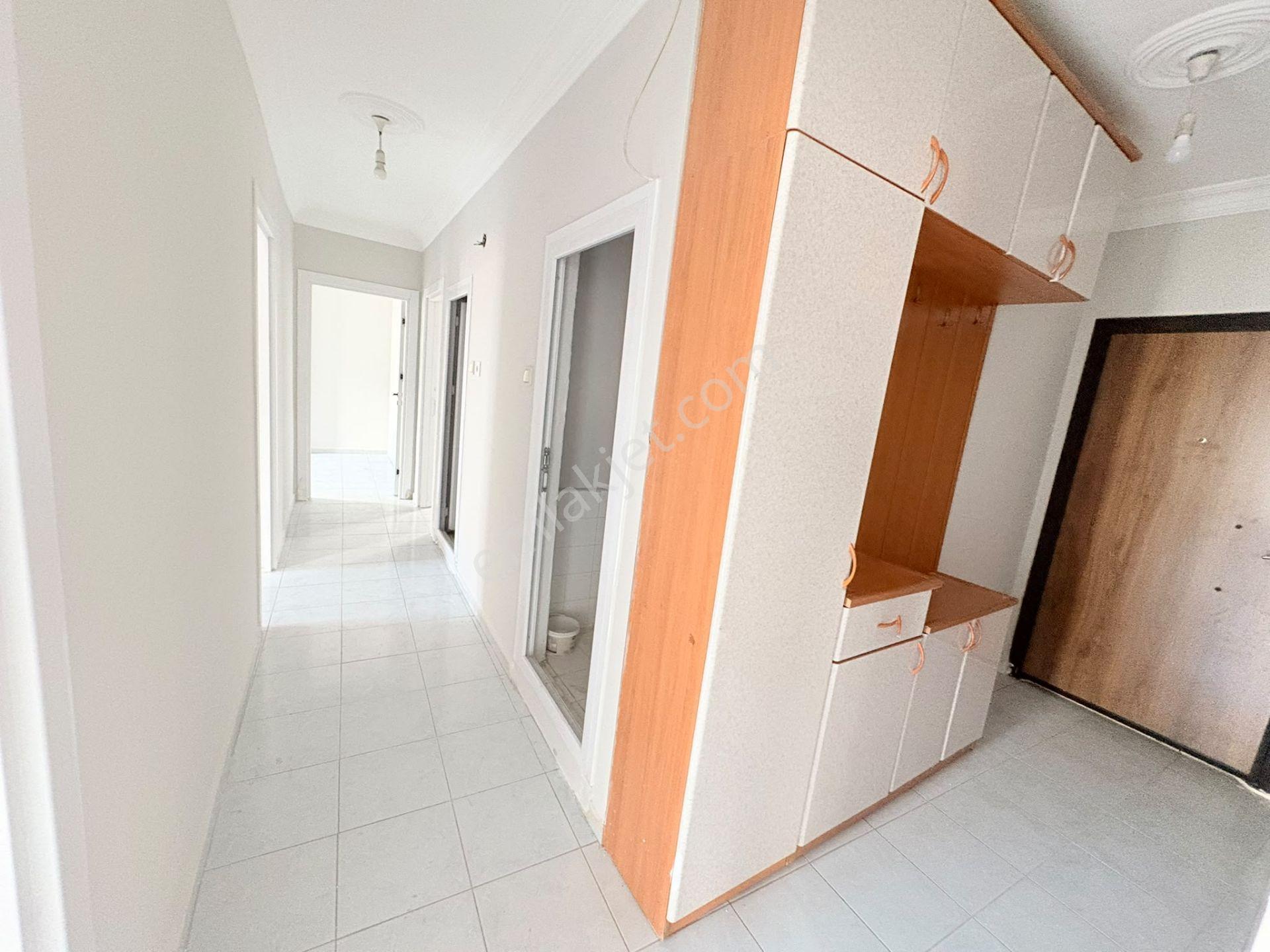 Prestij'den Yeni Mah'de Geniş Oturumlu Temiz 3+1 Daire — fotoğraf 25
