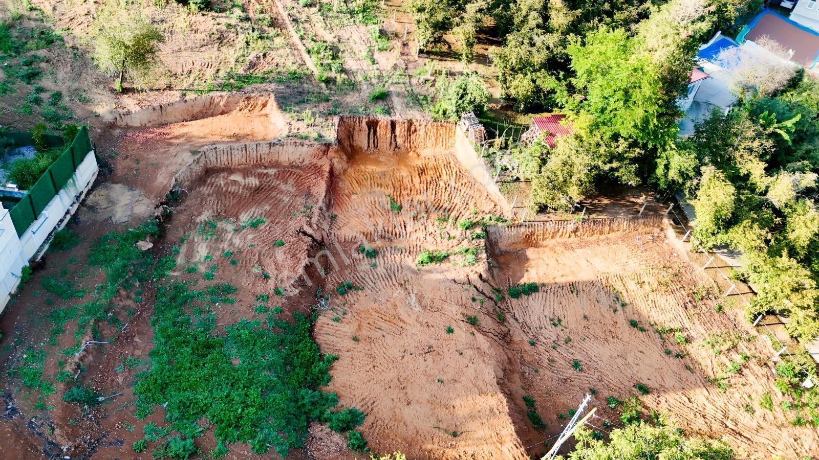 Balcıoğlundan Satılık Selahiye İmarlı Ruhstlı Toplam 15 Adt Arsa — fotoğraf 7