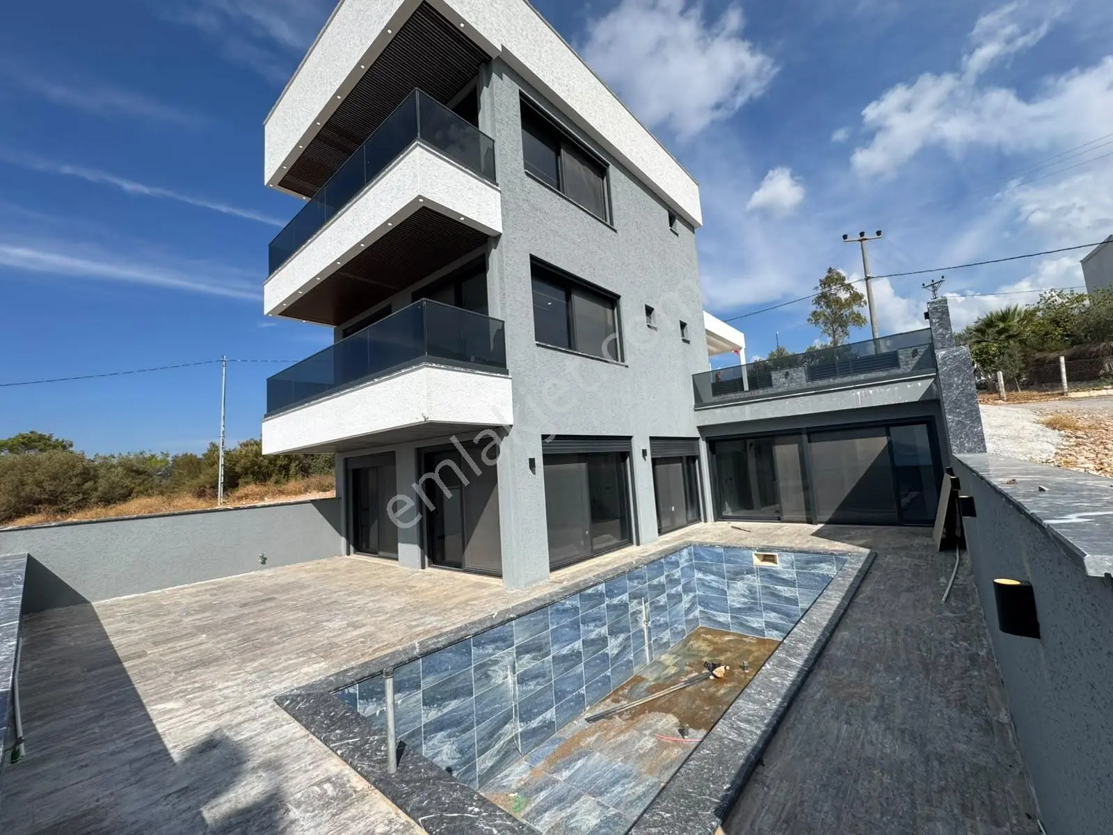 Aradığınız Manzaralı Havuzlu Villa Bulundu