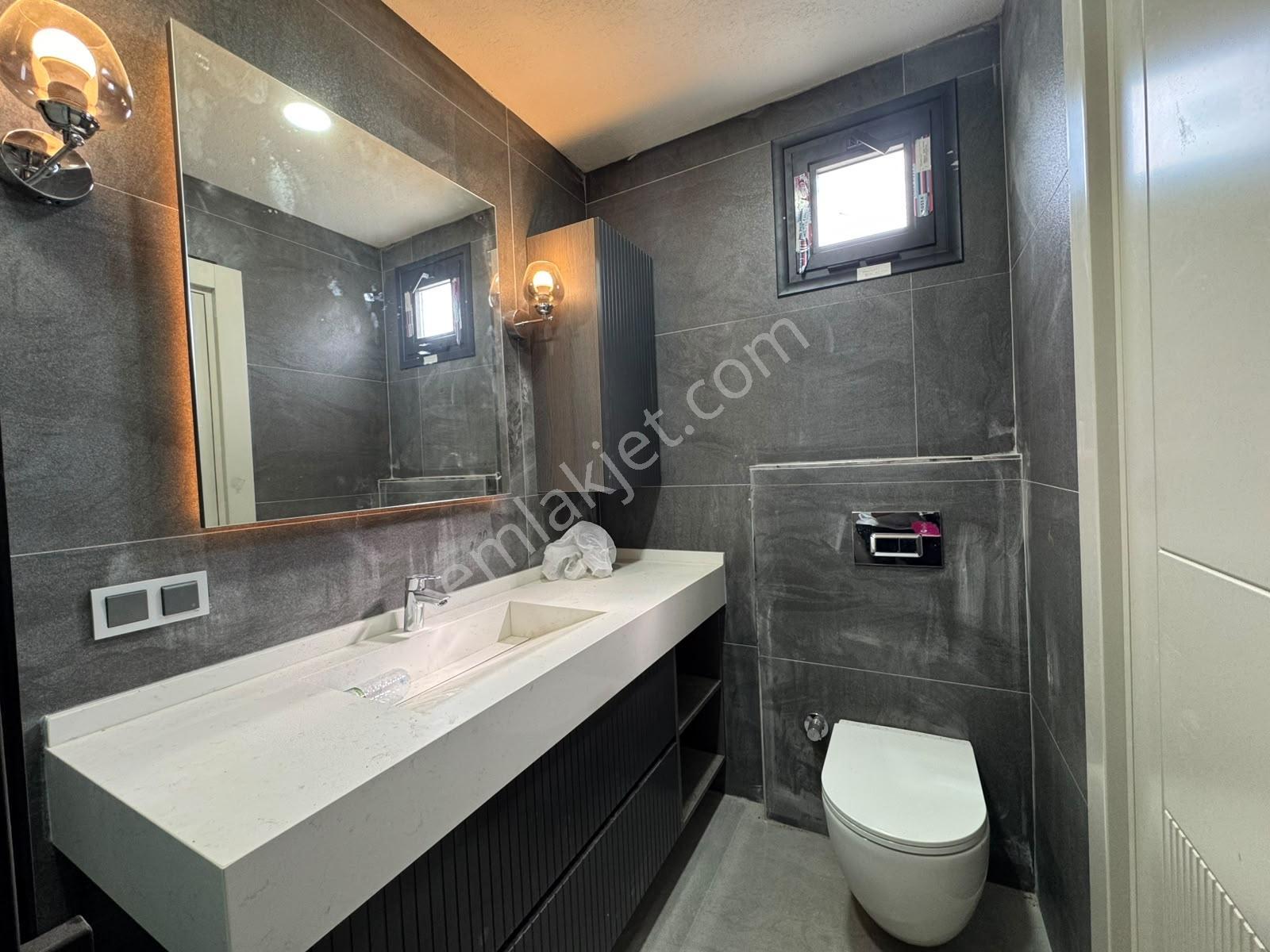 Aradığınız Manzaralı Havuzlu Villa Bulundu — fotoğraf 12