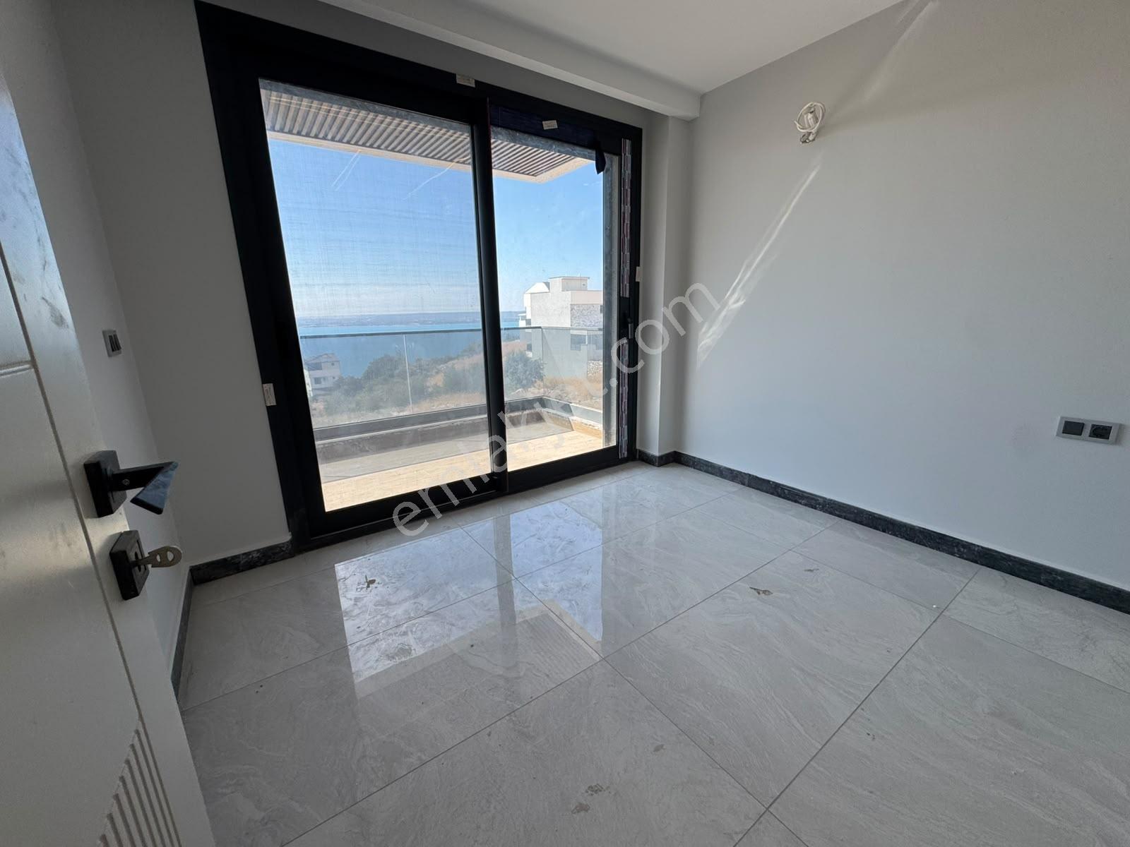 Aradığınız Manzaralı Havuzlu Villa Bulundu — fotoğraf 18