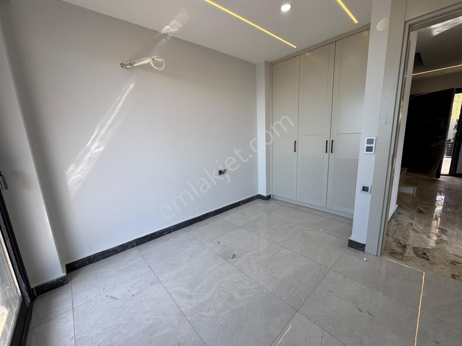 Aradığınız Manzaralı Havuzlu Villa Bulundu — fotoğraf 19