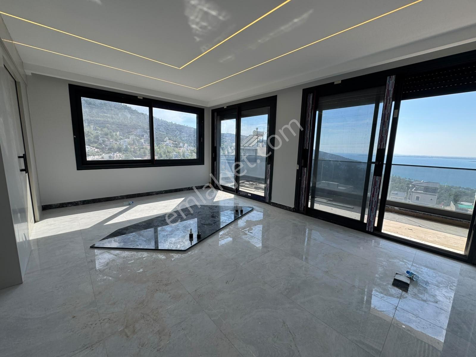 Aradığınız Manzaralı Havuzlu Villa Bulundu — fotoğraf 24