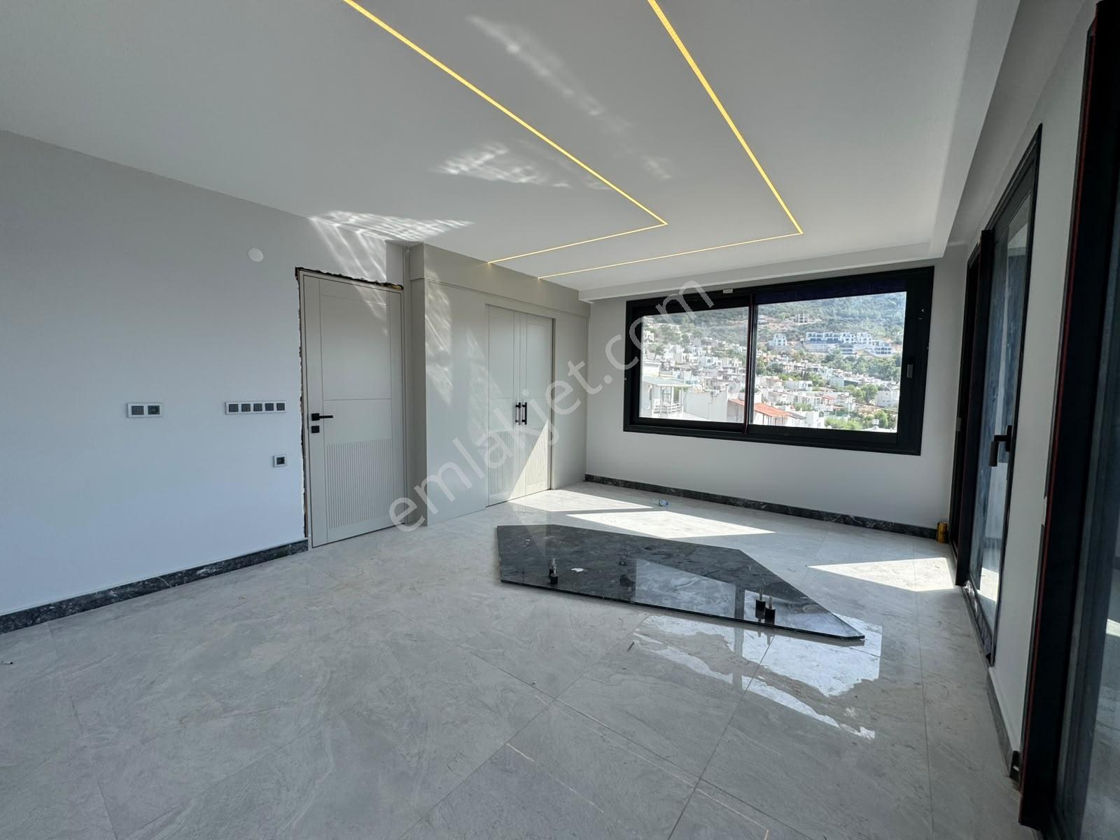 Aradığınız Manzaralı Havuzlu Villa Bulundu — fotoğraf 27