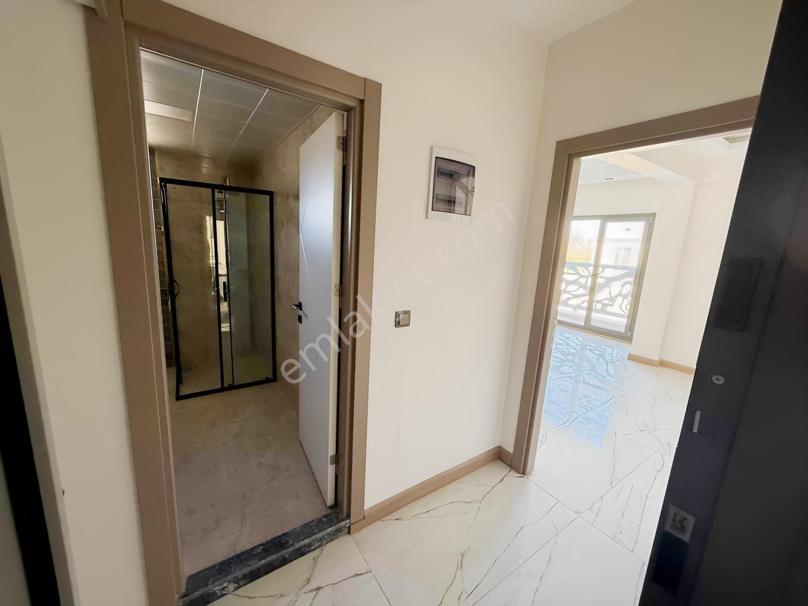 Kuşadası Davutlarda Acill Satılık Yatırımlık 1+1 Daire — fotoğraf 3