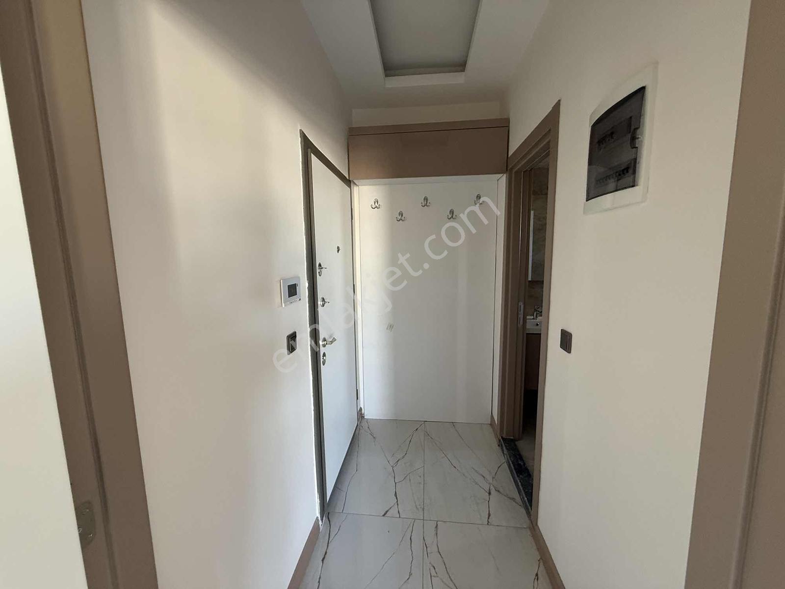Kuşadası Davutlarda Acill Satılık Yatırımlık 1+1 Daire — fotoğraf 5