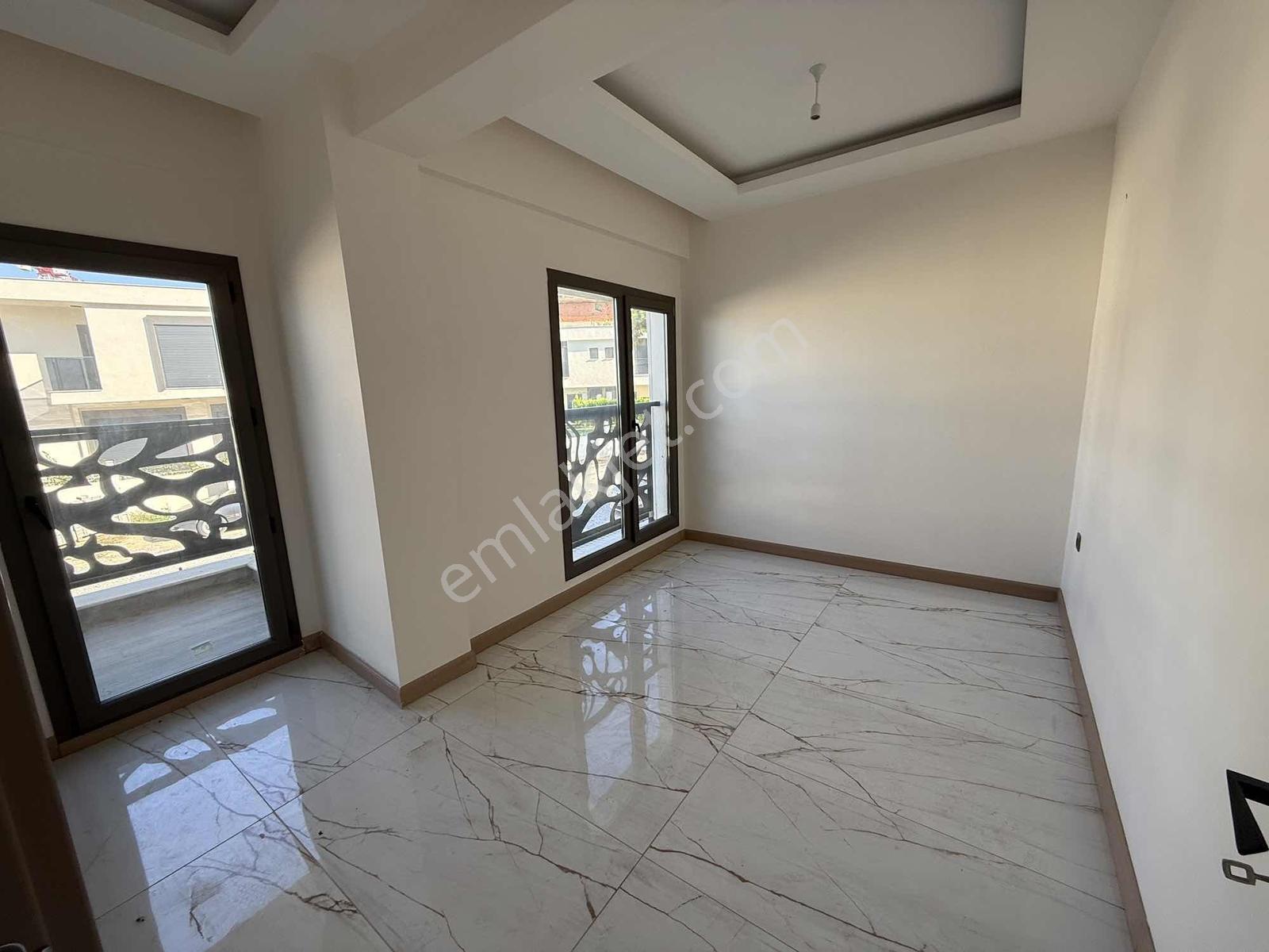 Kuşadası Davutlarda Acill Satılık Yatırımlık 1+1 Daire — fotoğraf 9