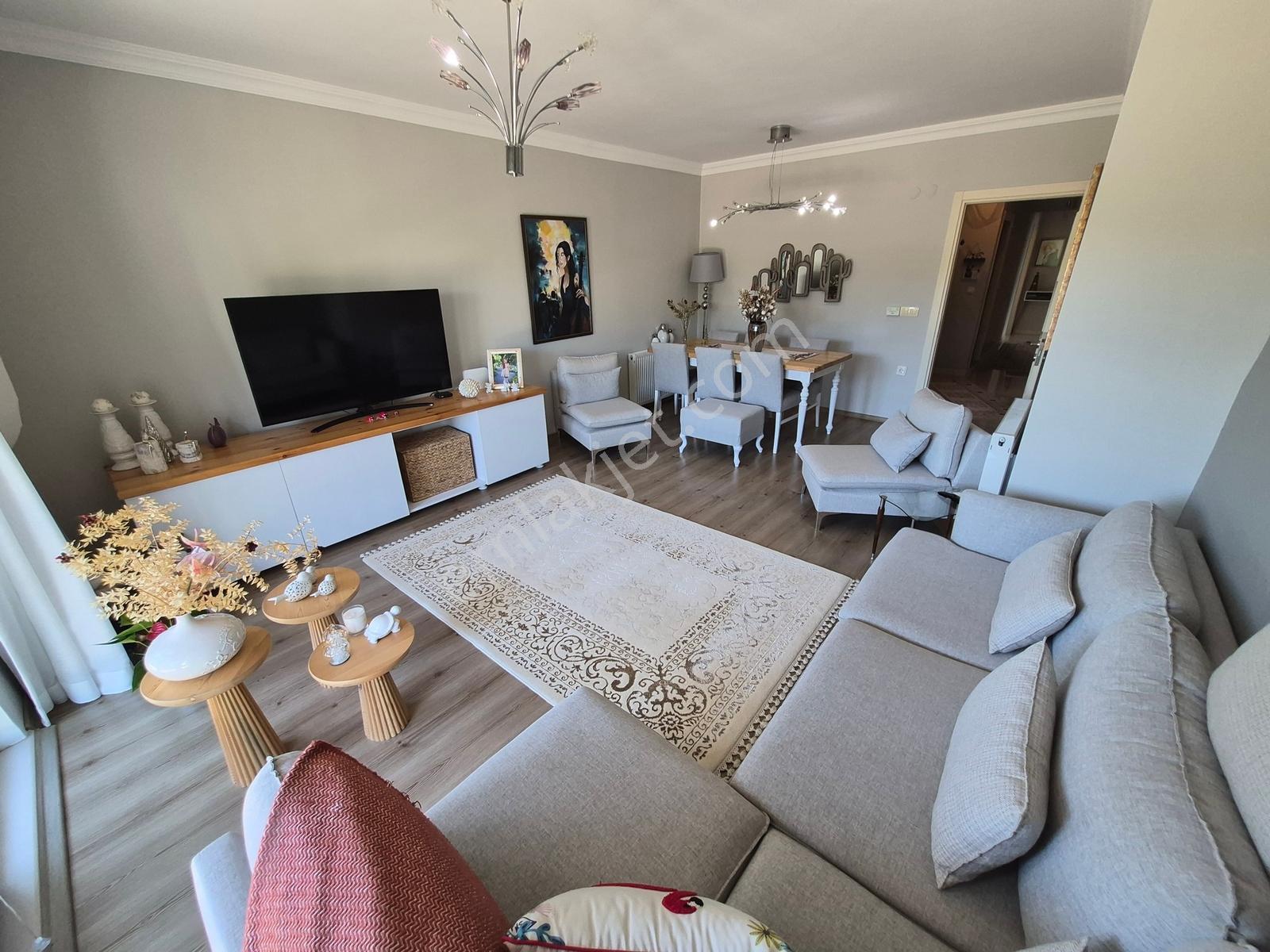 Paşakent'te Merkezi Konumda 3+1 - 135m² Masrafsız Daire — fotoğraf 3