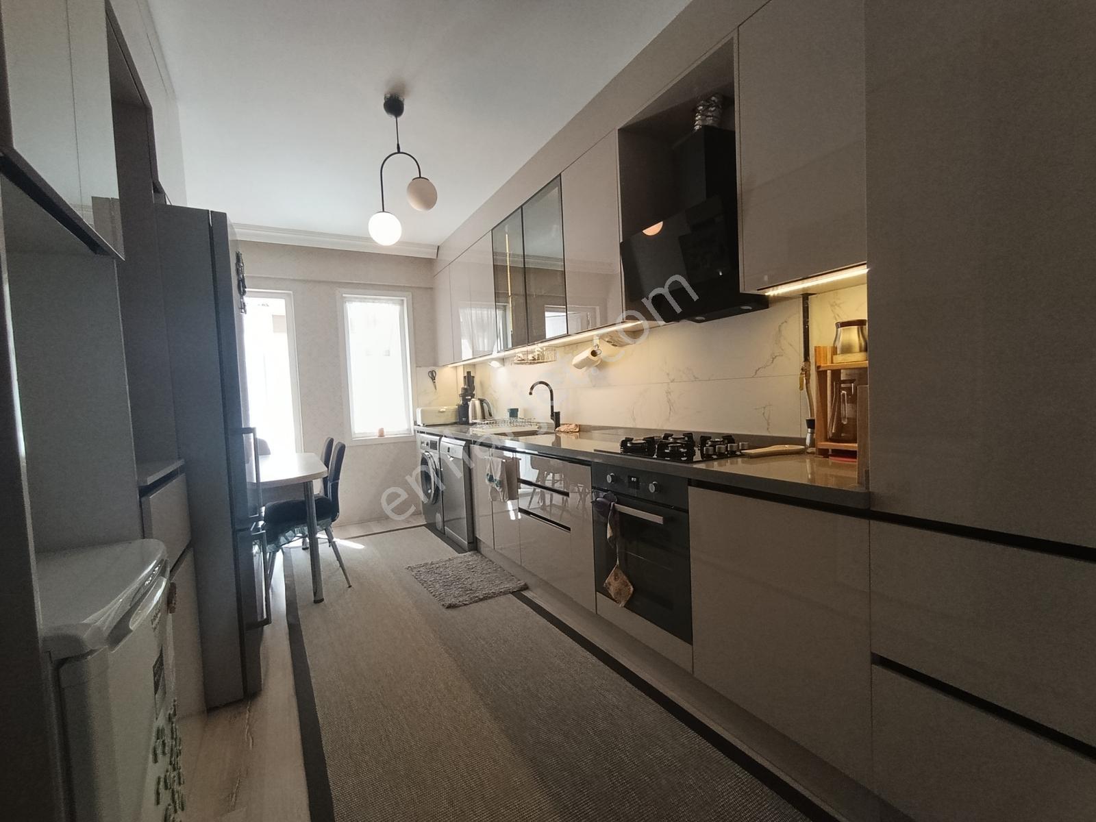 Rw Nest'ten Fatih Mh.'de Satılık Ebeveyn Banyolu Asansörlü 3+1 — fotoğraf 10