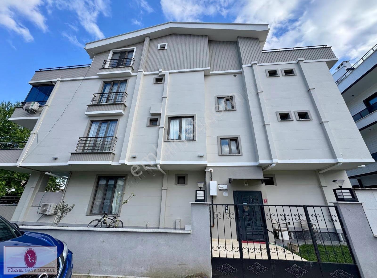 Yükselden Akçayda Ön Cephe Asansörlü Ayrı Mutfak 1+1 Satılık — fotoğraf 24
