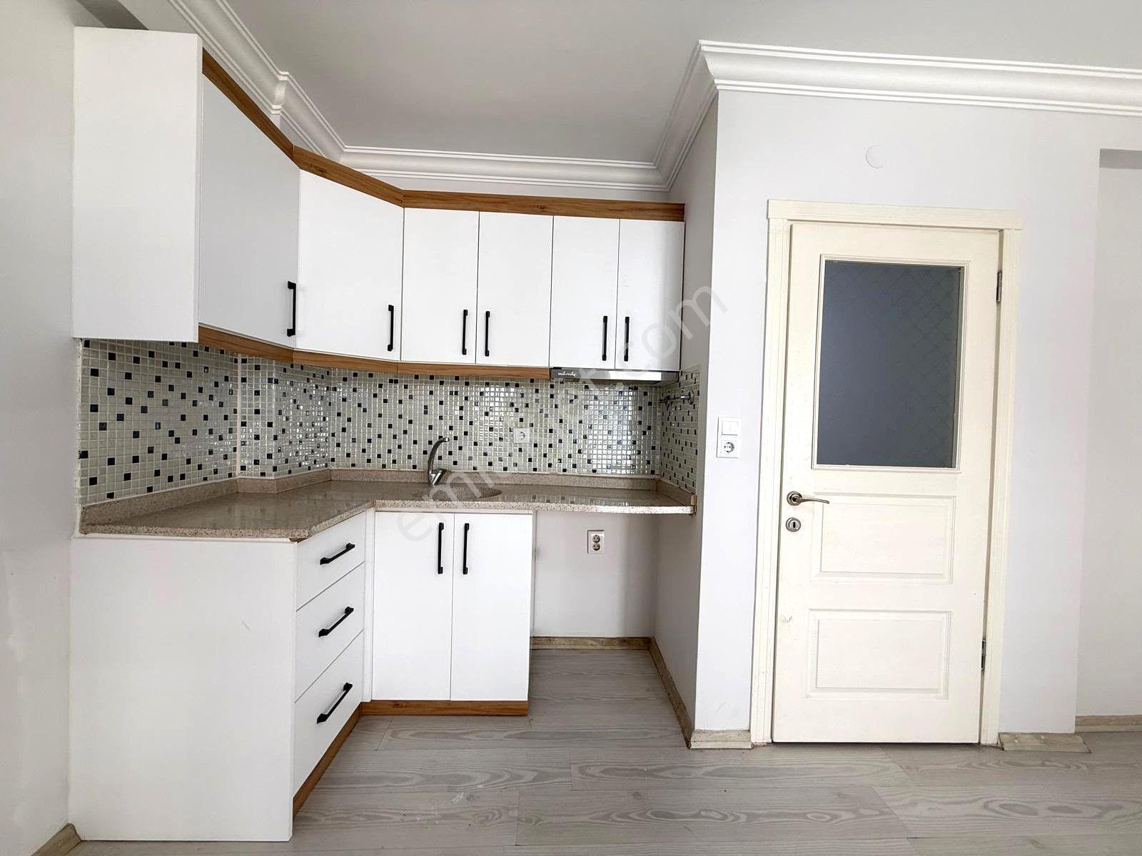 𝄞melodi'den İstenen Konum Cemil Temel'de Fiyatı Yatırımlık Ön Cephe Avm-denize Yakın 2+1 Daire — fotoğraf 19
