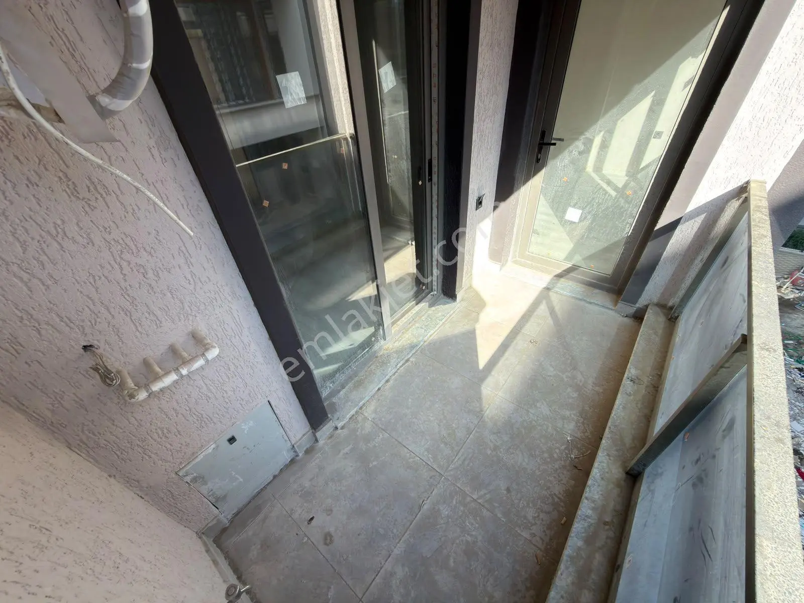 Referans'tan Altınkum'da Kapalı Otoparklı Doğalgazlı Lüx 1+1 Daire — fotoğraf 15