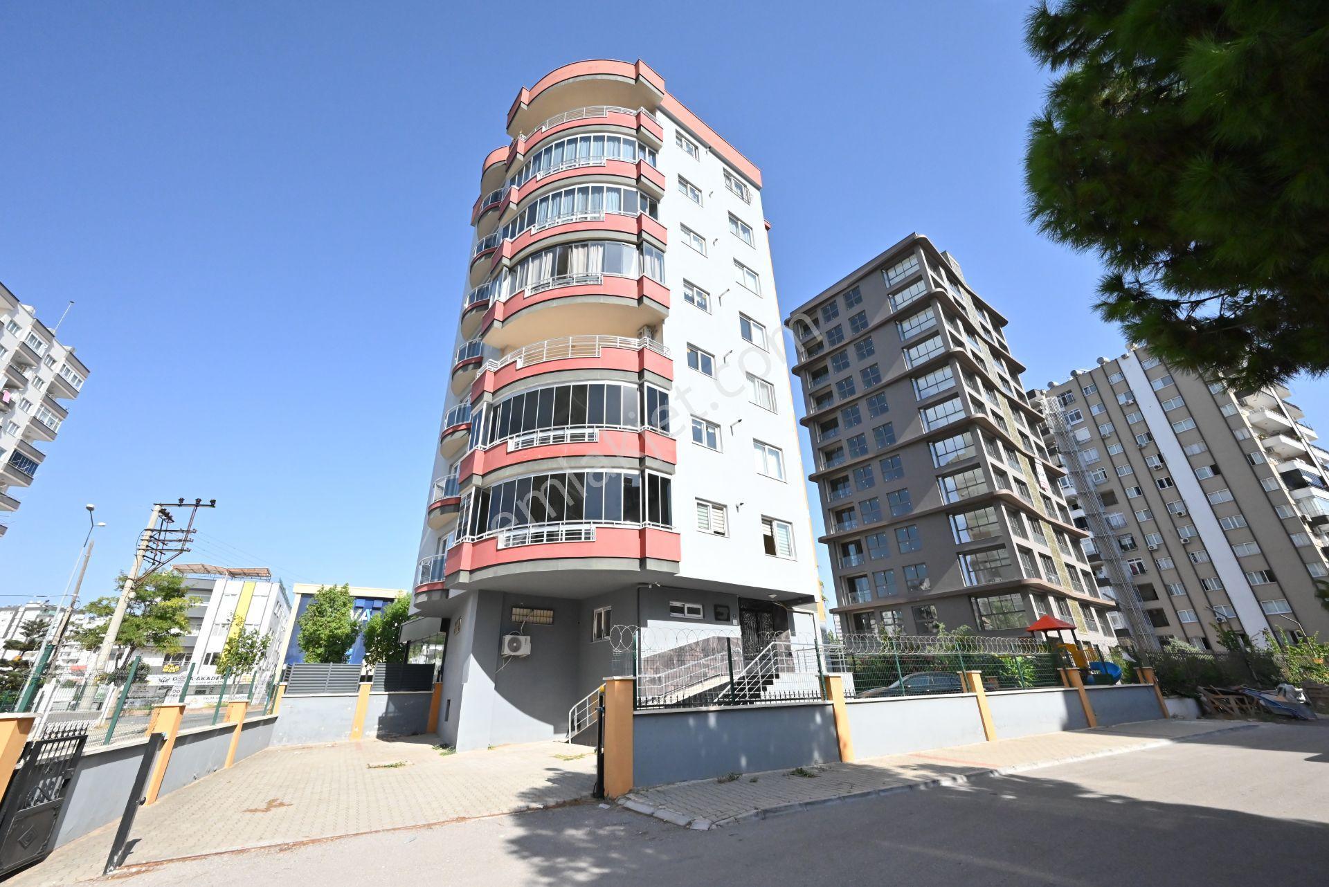Üstünkent'ten Geniş Oturum Alanlı Krediye Uygun Eşyalı 3+1 Daire — fotoğraf 2