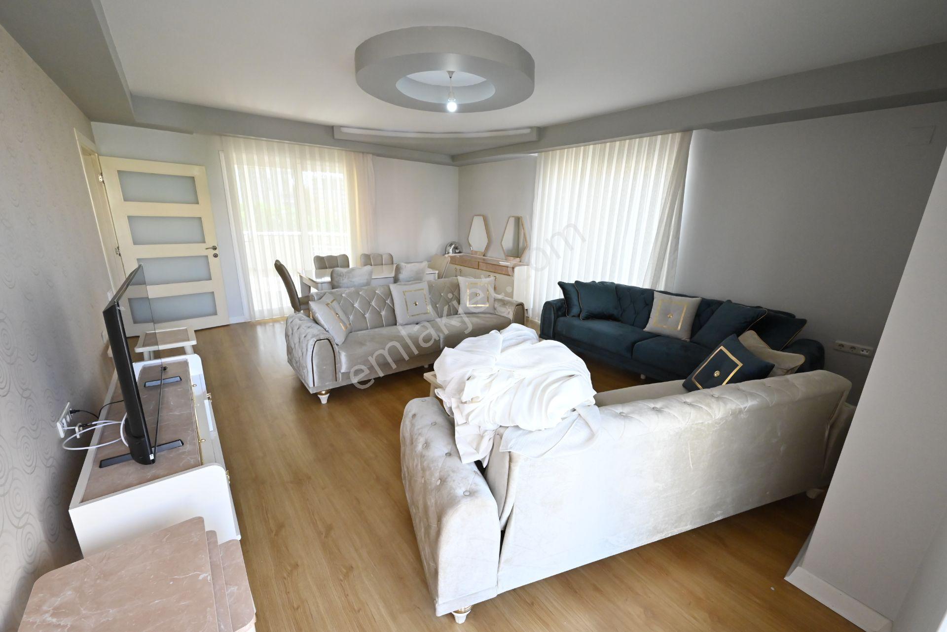 Üstünkent'ten Geniş Oturum Alanlı Krediye Uygun Eşyalı 3+1 Daire — fotoğraf 13