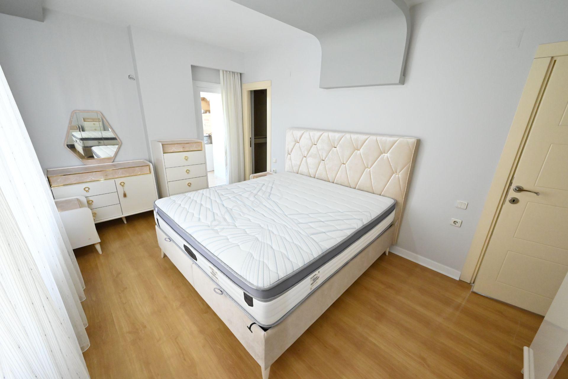 Üstünkent'ten Geniş Oturum Alanlı Krediye Uygun Eşyalı 3+1 Daire — fotoğraf 22