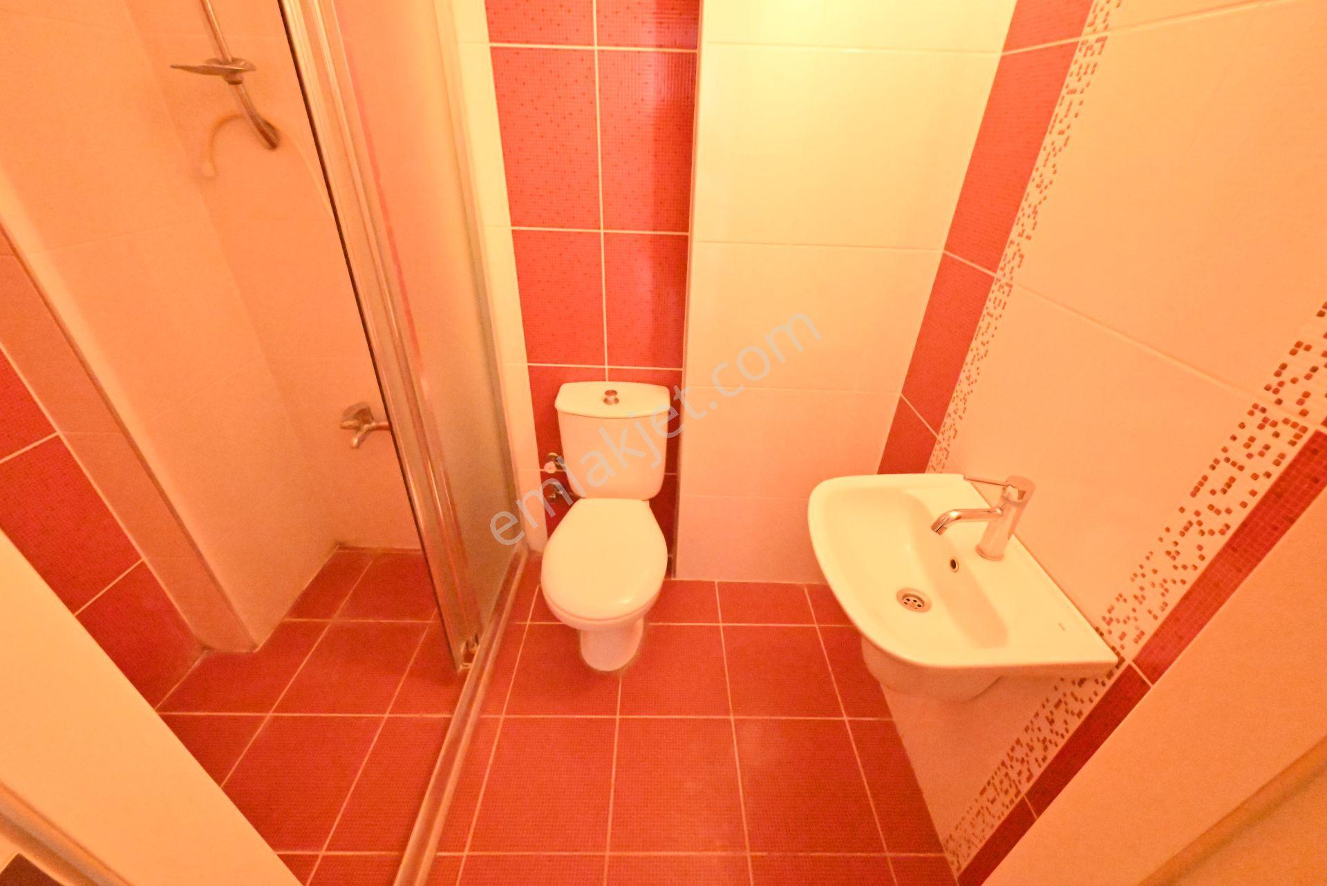 Üstünkent'ten Geniş Oturum Alanlı Krediye Uygun Eşyalı 3+1 Daire — fotoğraf 26