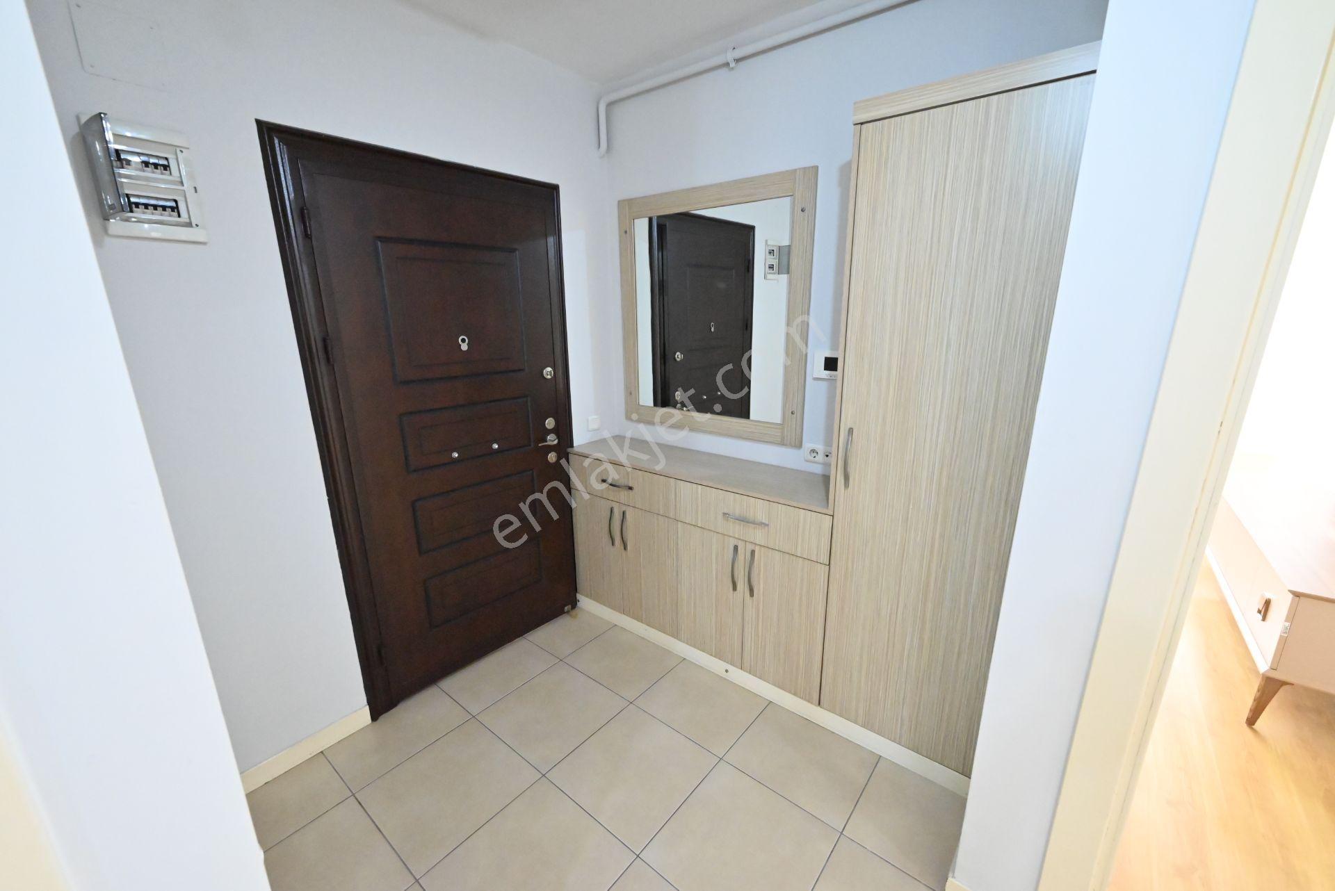 Üstünkent'ten Geniş Oturum Alanlı Krediye Uygun Eşyalı 3+1 Daire — fotoğraf 30