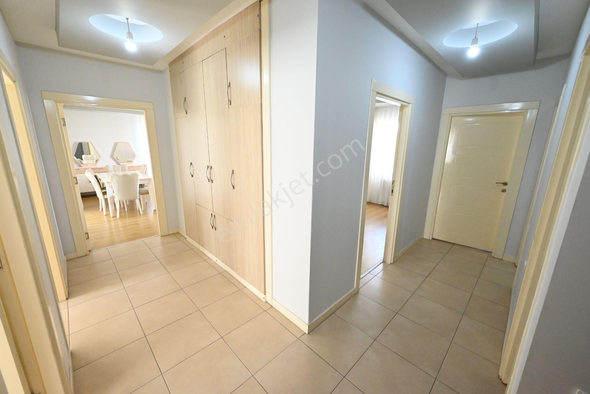 Üstünkent'ten Geniş Oturum Alanlı Krediye Uygun Eşyalı 3+1 Daire — fotoğraf 31