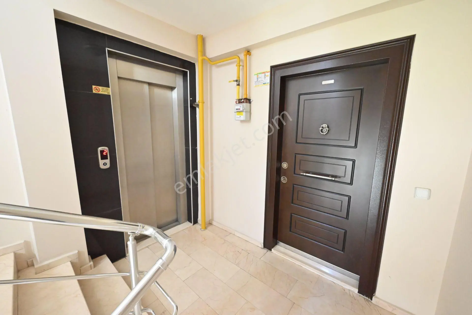 Üstünkent'ten Geniş Oturum Alanlı Krediye Uygun Eşyalı 3+1 Daire — fotoğraf 39