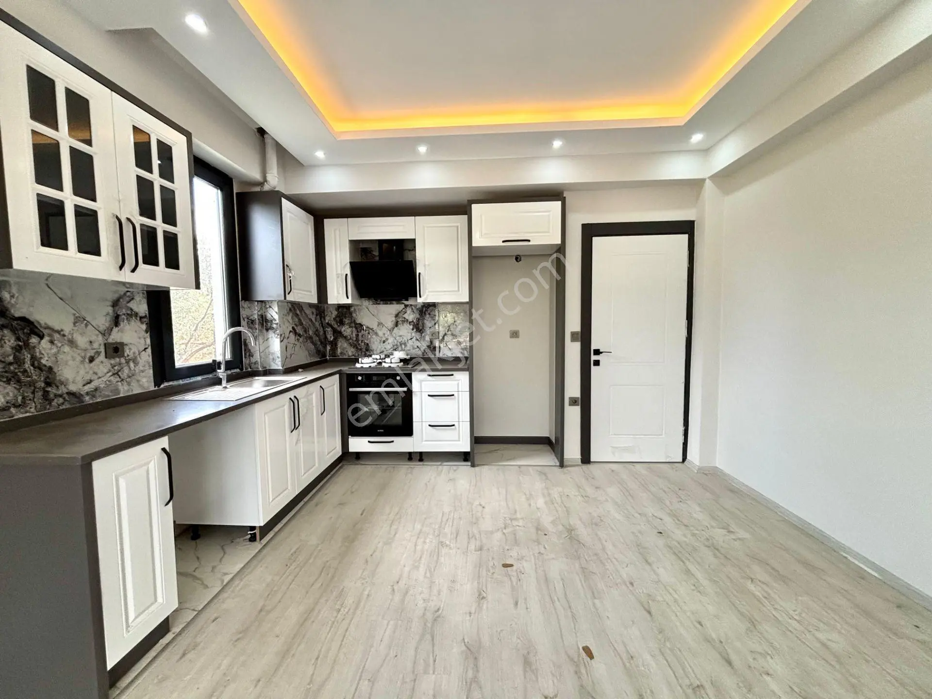 Yükselden Zeytinlide Doğa Manzaralı Geniş Balkonlu 2+1 — fotoğraf 4