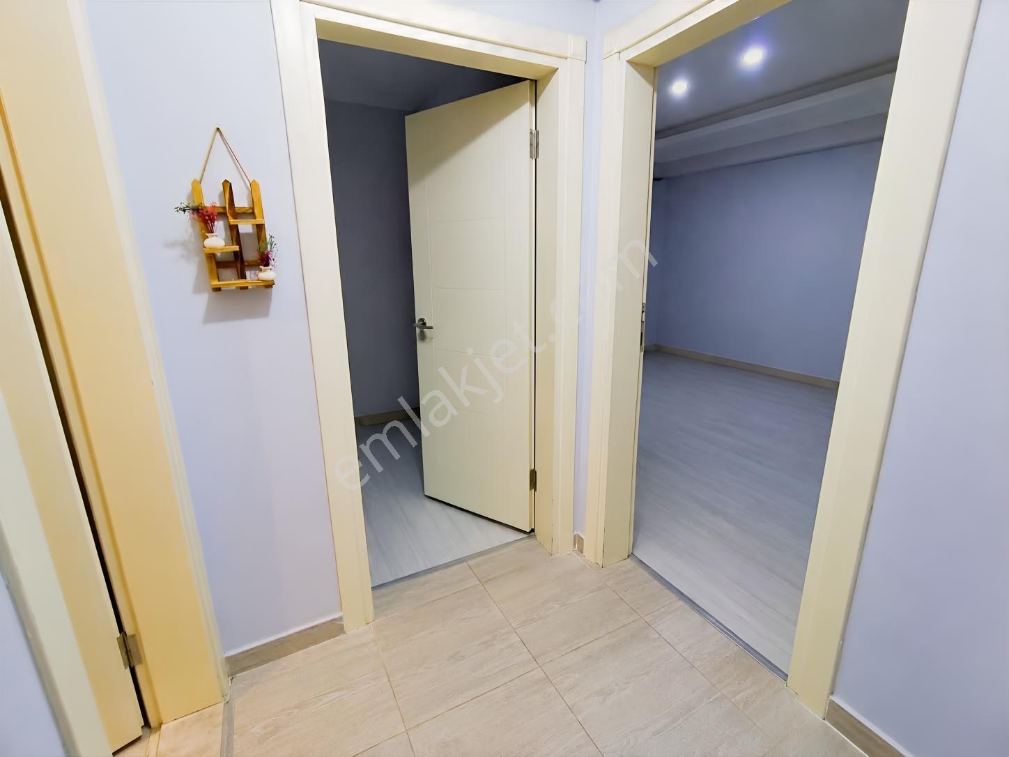 Kocaali Sahil Merkezde Havuzlu Site İçinde Satılık Daire — fotoğraf 3