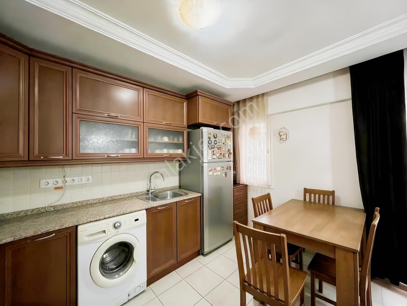 Girne Caddesi Yakını 3+1 Köşe Açık Otoparklı Daire — fotoğraf 5