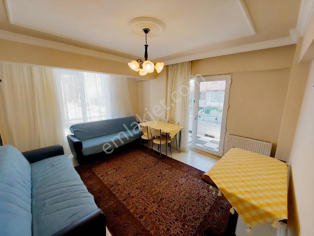 Karasu Sahil Merkezde Site İçinde Havuz Manzaralı 2+1 — fotoğraf 10