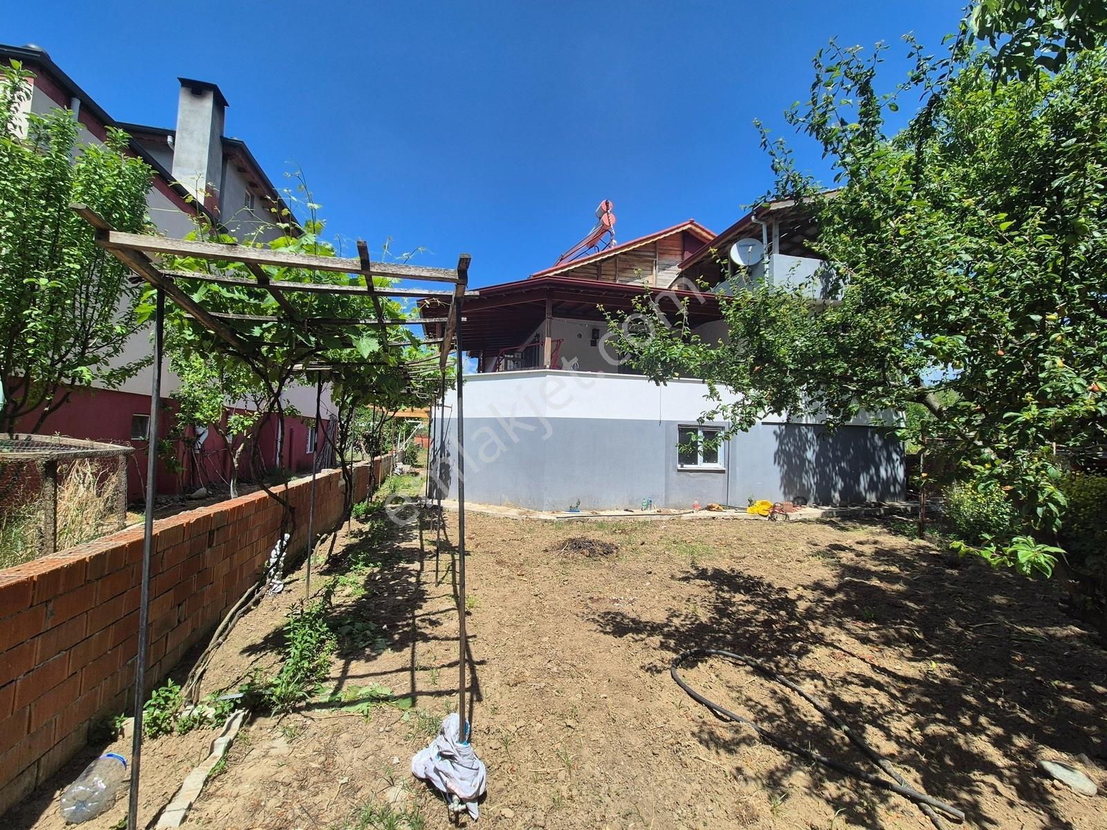 Artı'dan İnönü'de 860m2 Arsa İçerisinde Çay Cepheli Müstakil Ev — fotoğraf 9