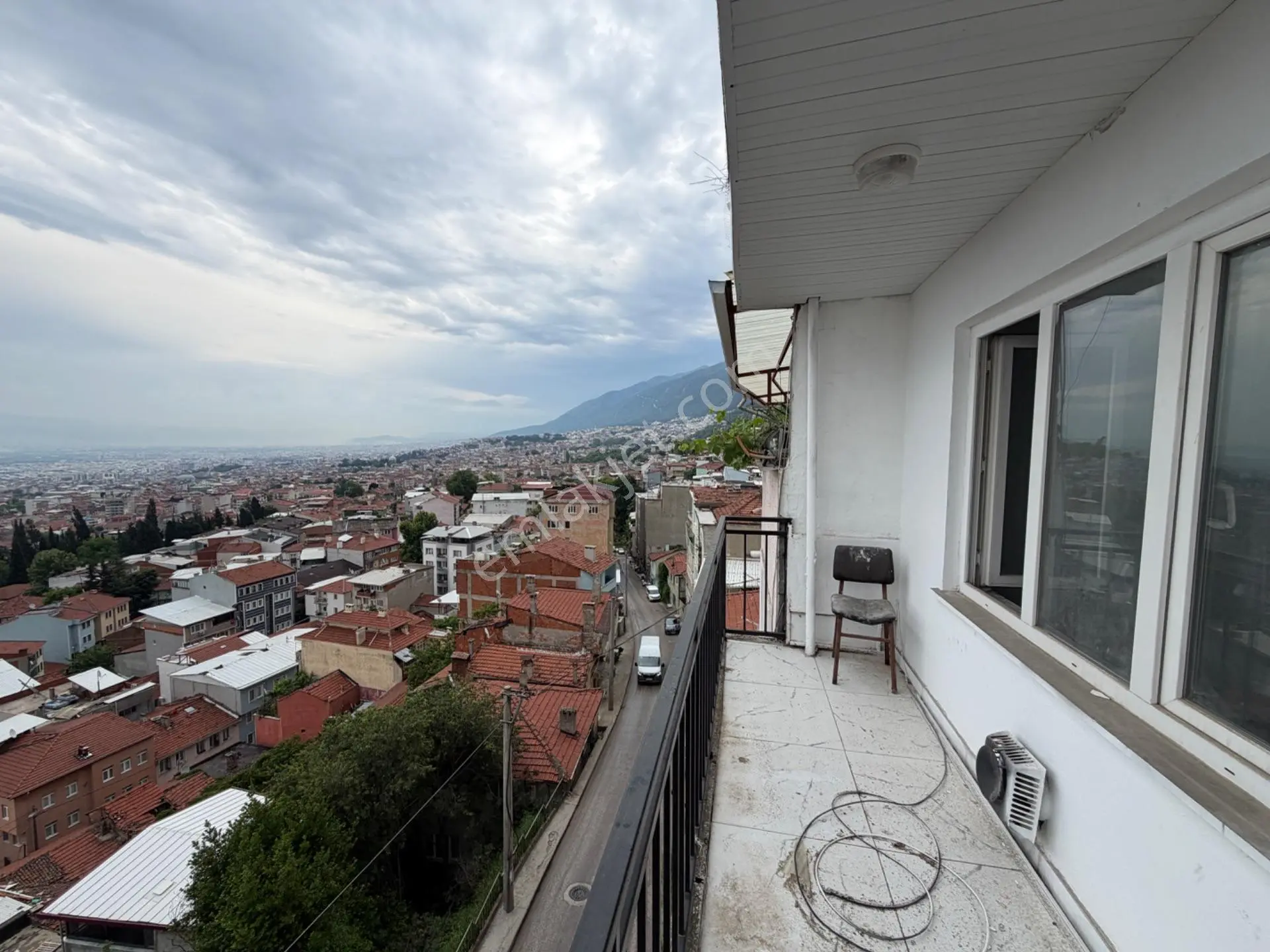 İvazpaşa’da Panoramik Bursa Manzaralı Yenilenmiş 2+1 Yatırımlık Daire — fotoğraf 4