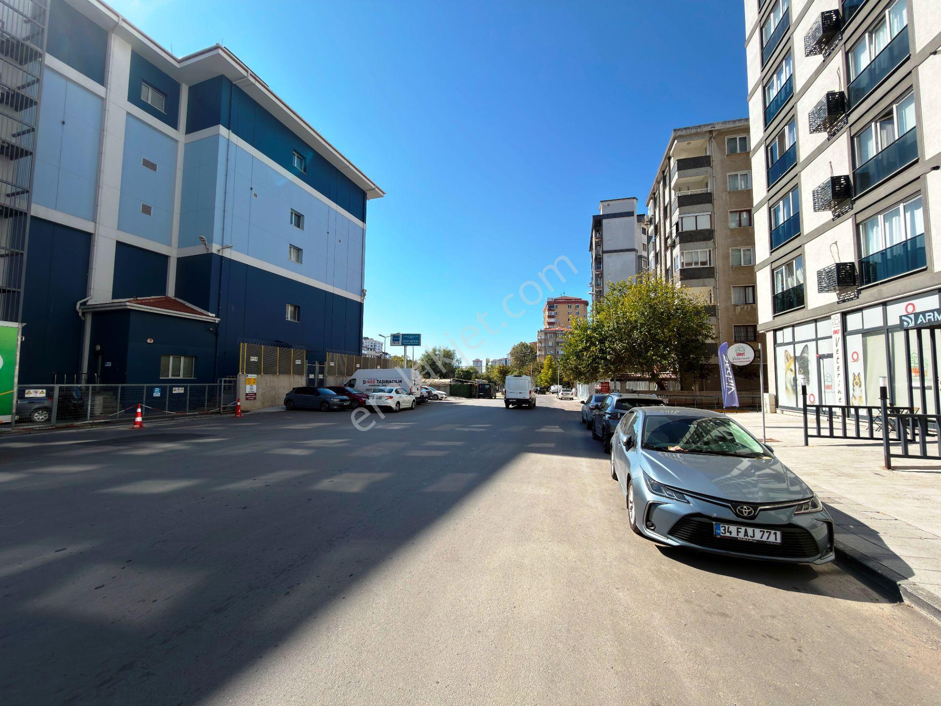 Bostancıda 3 Yıllık İskanlı Kısmi Manzara 7.kat Boş Satılık 2+1 — fotoğraf 26