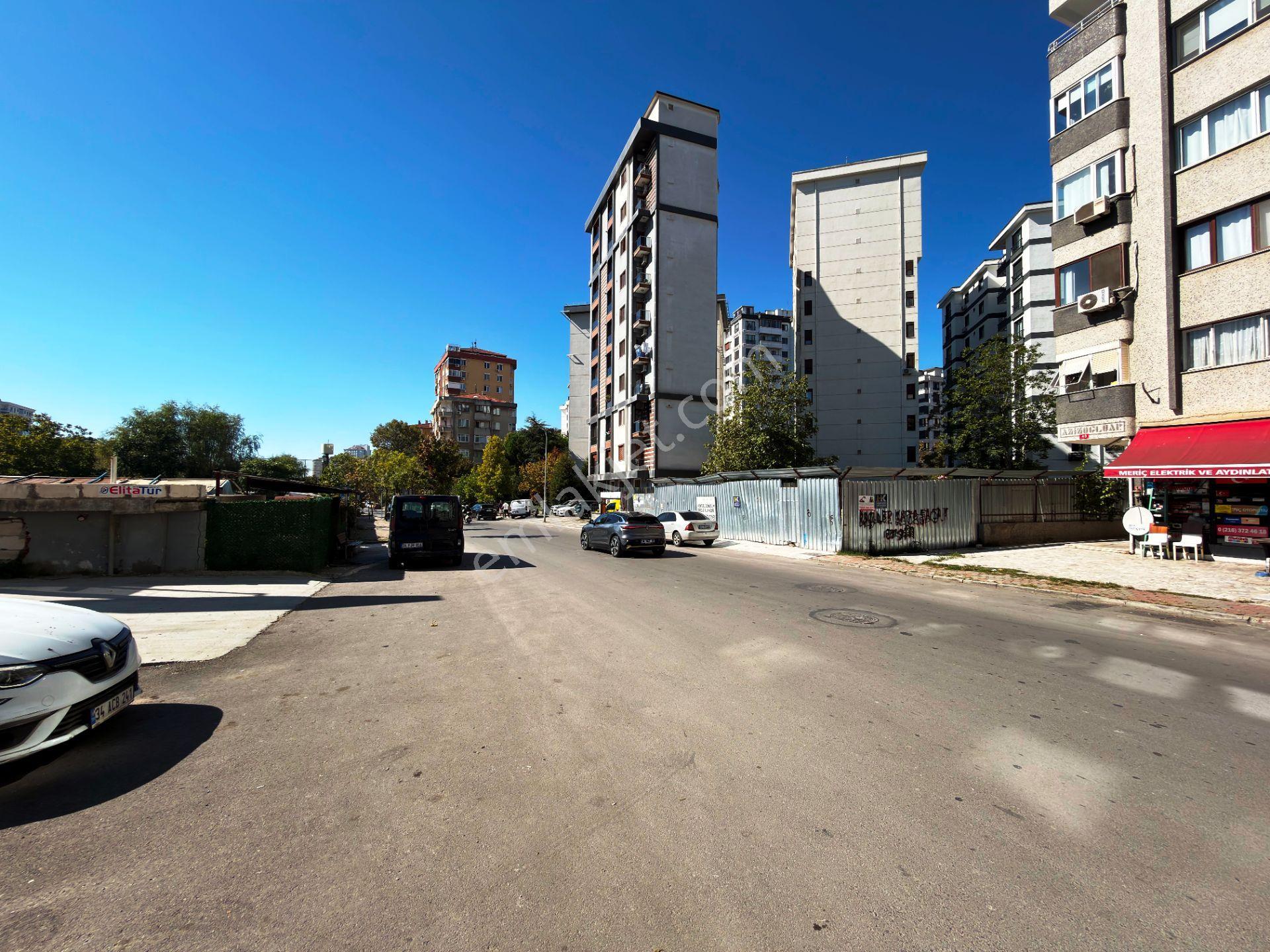 Bostancıda 3 Yıllık İskanlı Kısmi Manzara 7.kat Boş Satılık 2+1 — fotoğraf 29