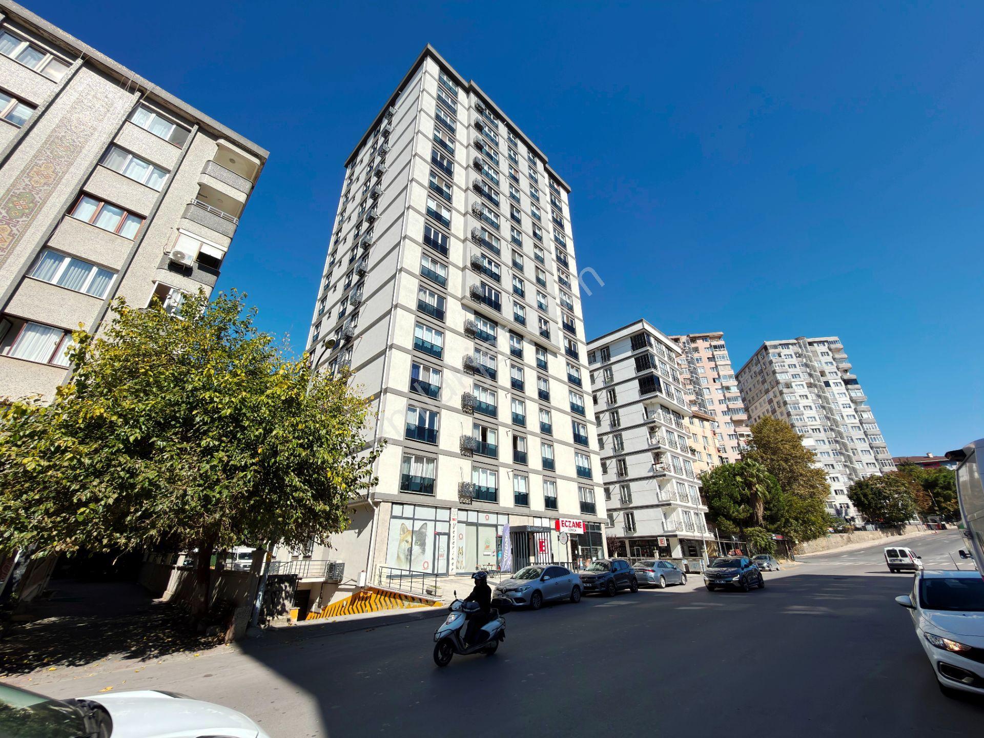 Bostancıda 3 Yıllık İskanlı Kısmi Manzara 7.kat Boş Satılık 2+1 — fotoğraf 30