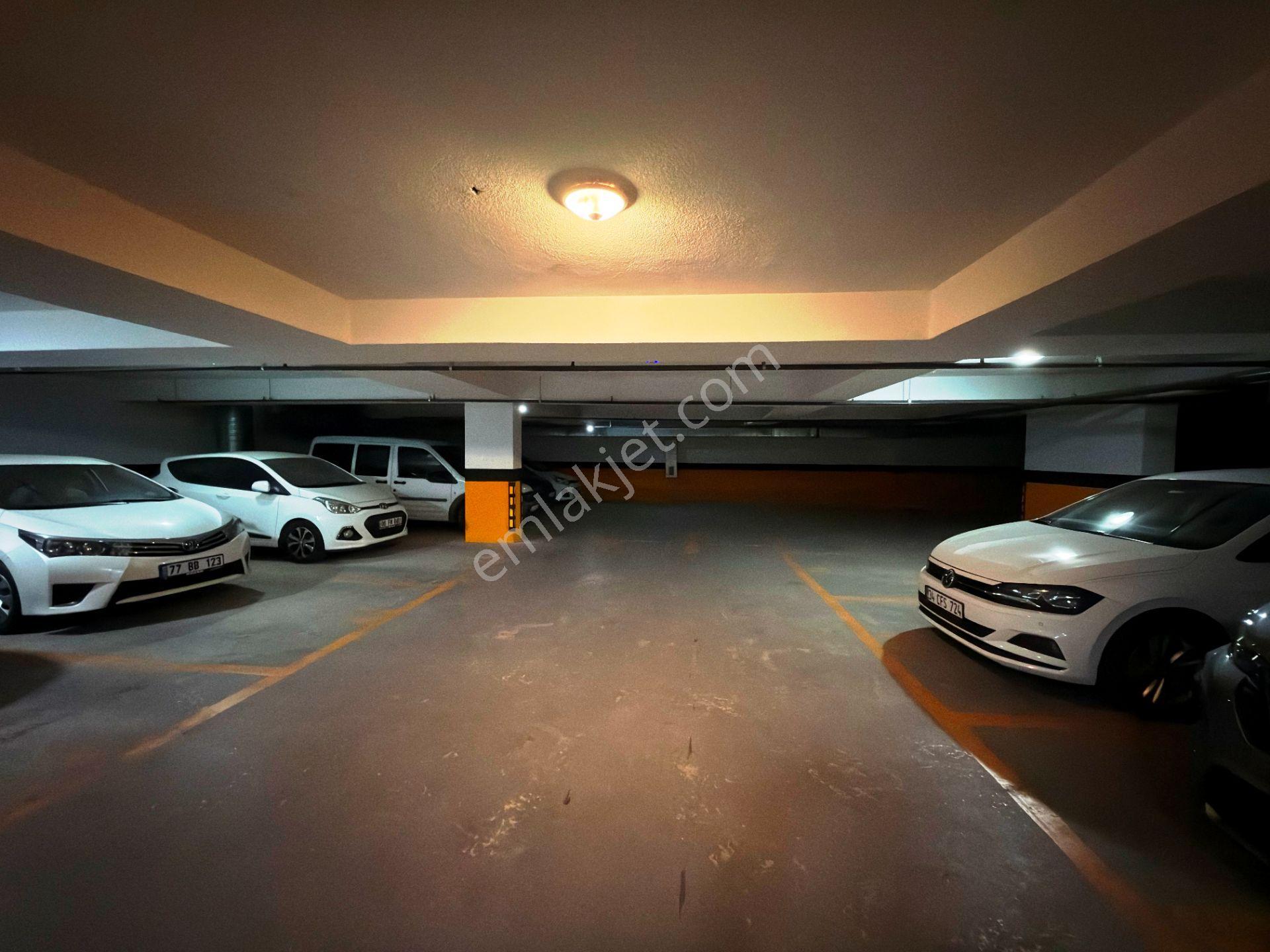 Bostancıda 3 Yıllık İskanlı Kısmi Manzara 7.kat Boş Satılık 2+1 — fotoğraf 34