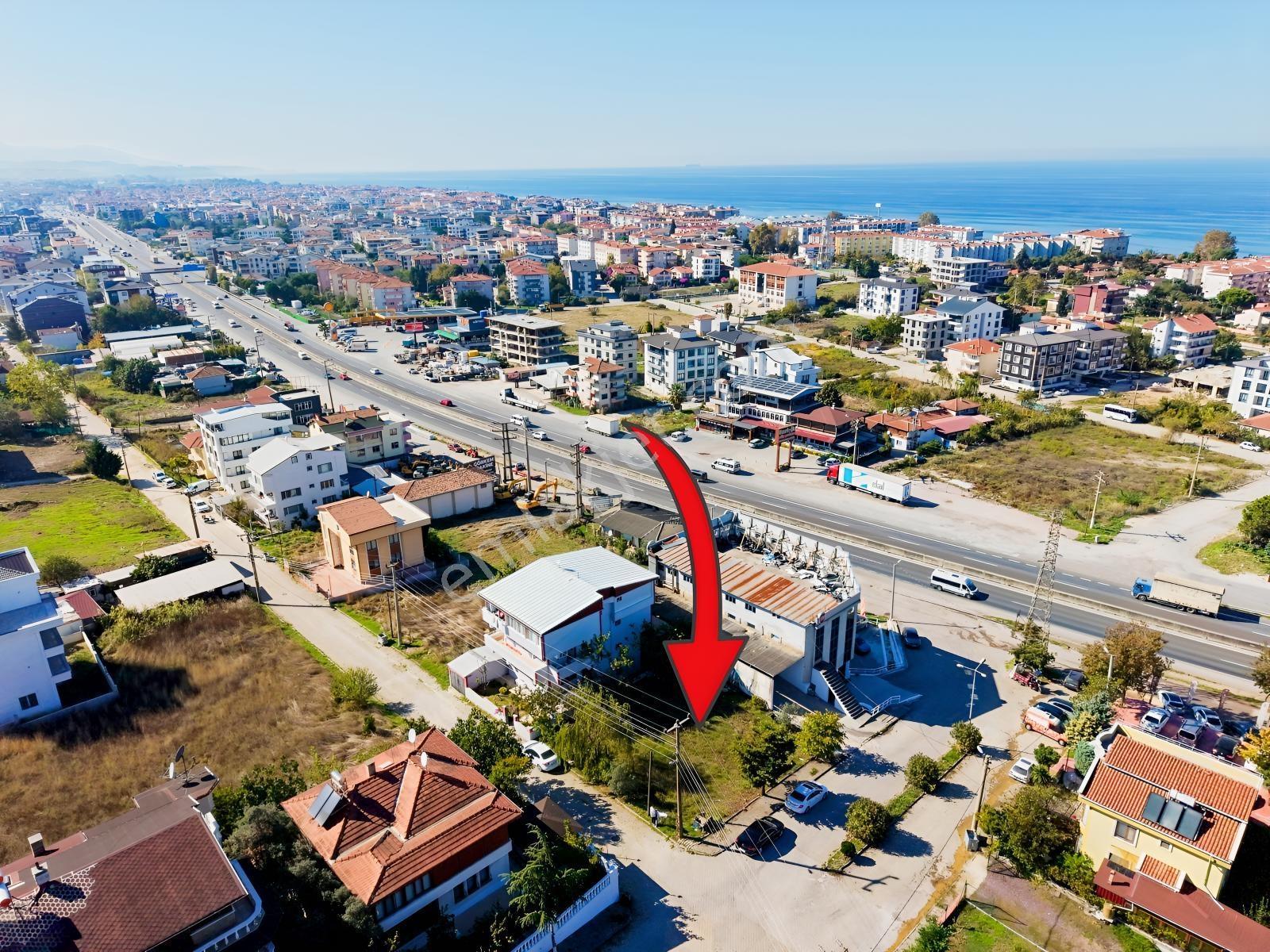 Yalova'da İzmit Yoluna 1 Parsel İçeride 4 Kat İmarlı Köşe Arsa — fotoğraf 9
