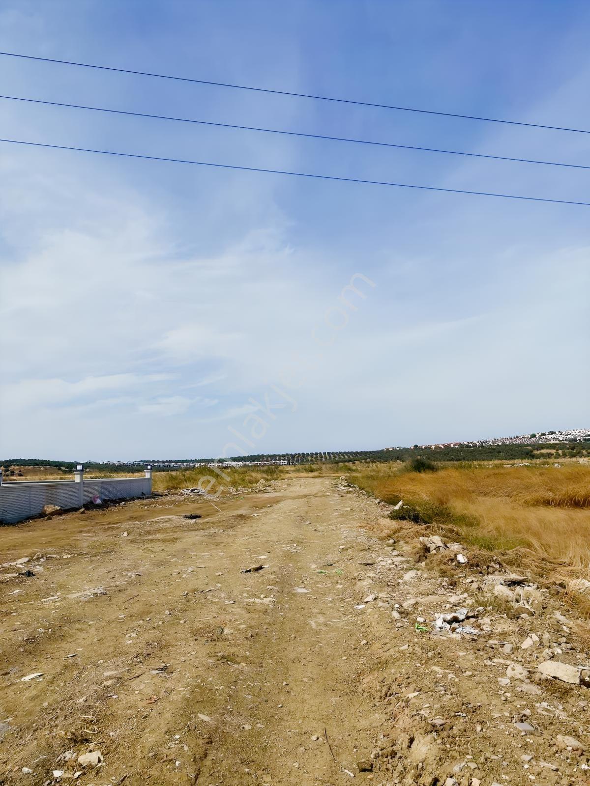 Gömeç Kemalpaşada 302 M2 Müstakil 15/30 Villa İmarlı Parsel Arsa — fotoğraf 6
